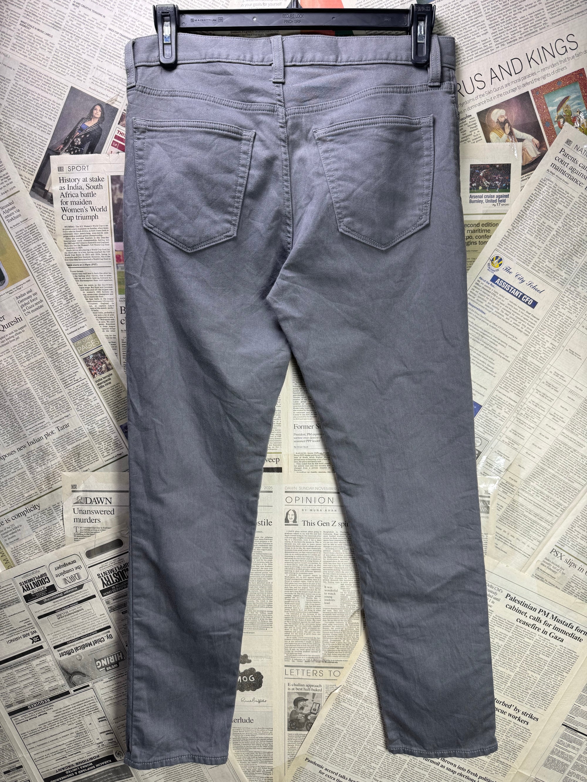 Banana Republic® Waist: 32" to 34" | Asphalt | Slim Fit Denim Pants | Cotton - Poly - Spandex | 1374 - Genuine Maal