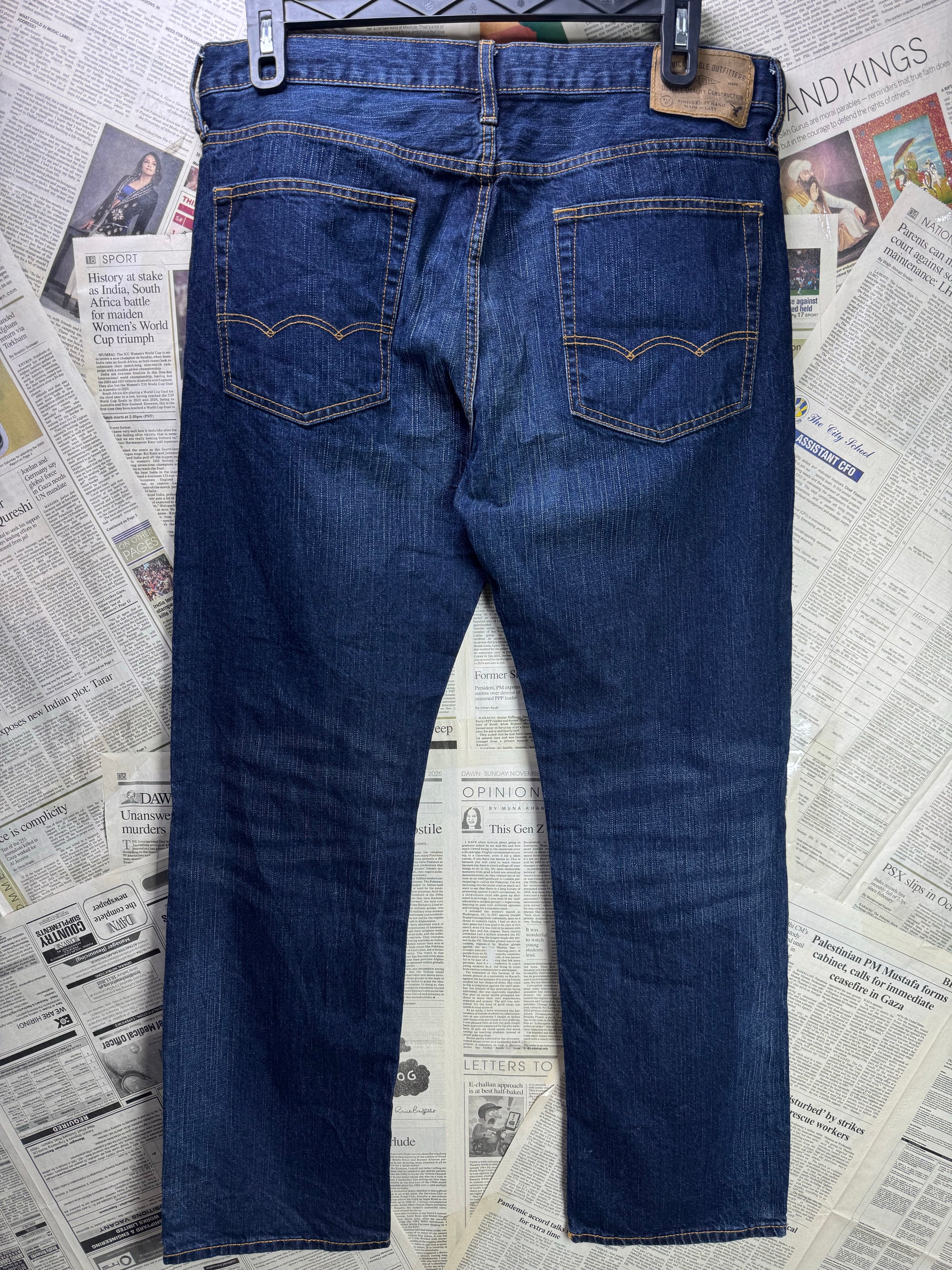 Americ*n Eagle® Waist: 36" | Blue | Straight Fit Denim Pants | Cotton | 1373 - Genuine Maal