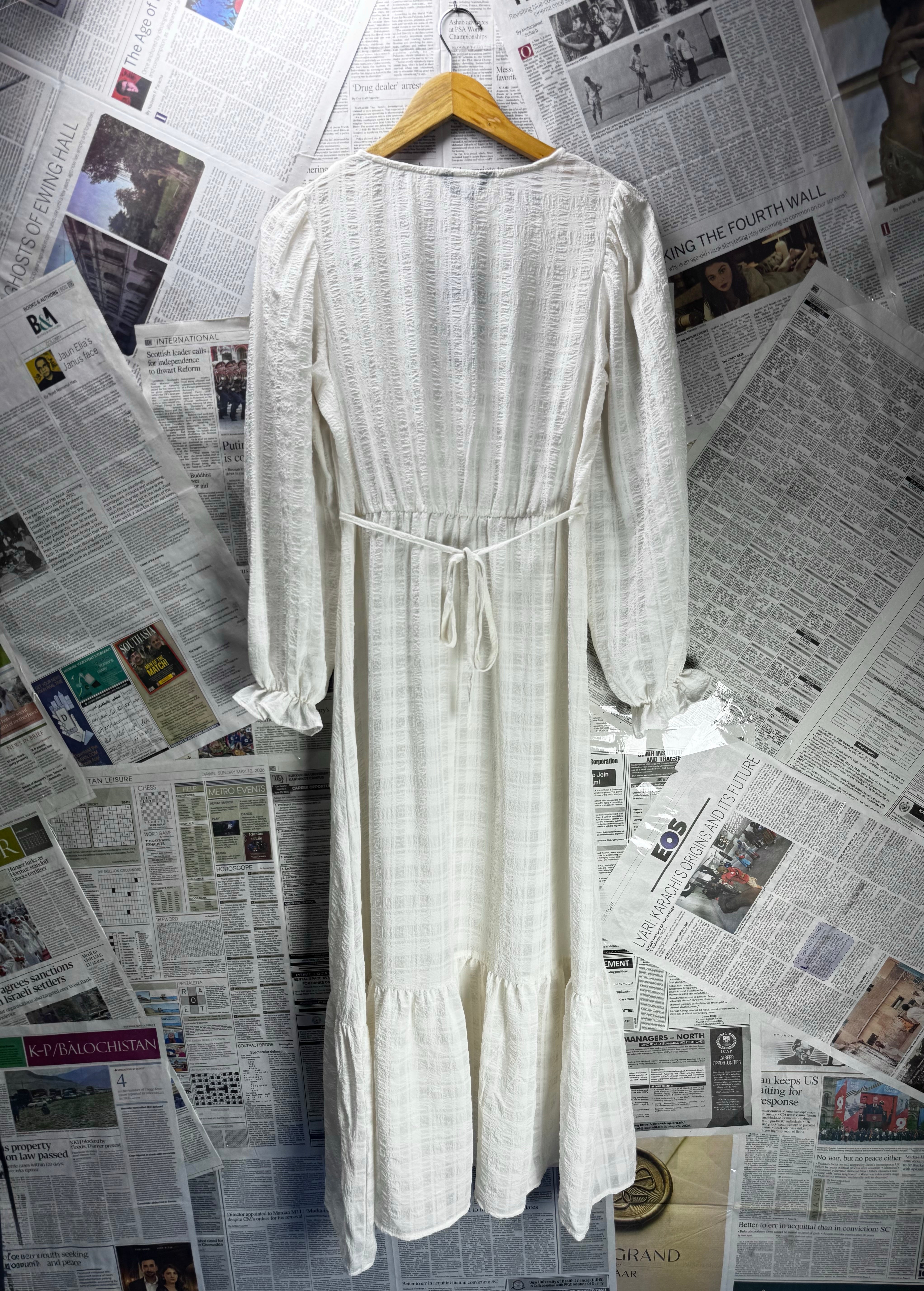 New Look® Small | Bust: 18" | White Check Seersucker | Maxi Dress | B3 - 5028 - Genuine Maal
