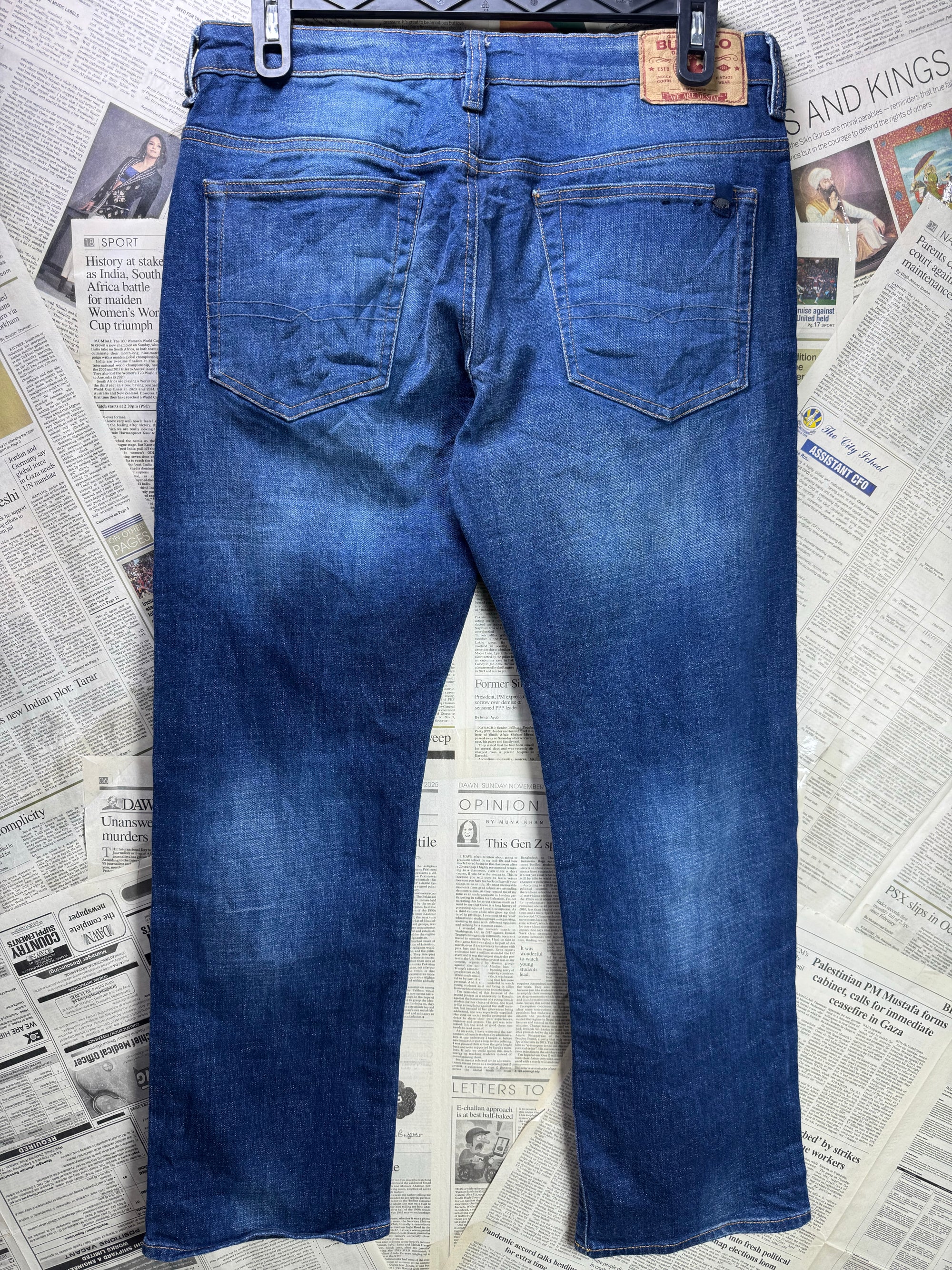 Buffalo® Waist: 34" | Blue | Relaxed Straight Fit Denim Pants | Cotton - Elastane | 1358 - Genuine Maal