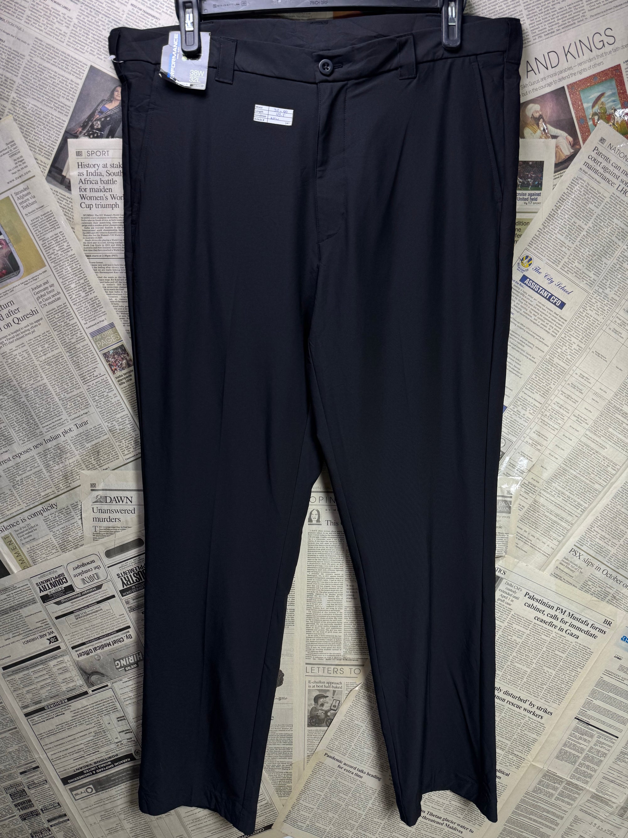 Roundtree & Yorke® Waist: 38" to 40" | Black | Performance Pants | Poly - Spandex | 1401 - Genuine Maal