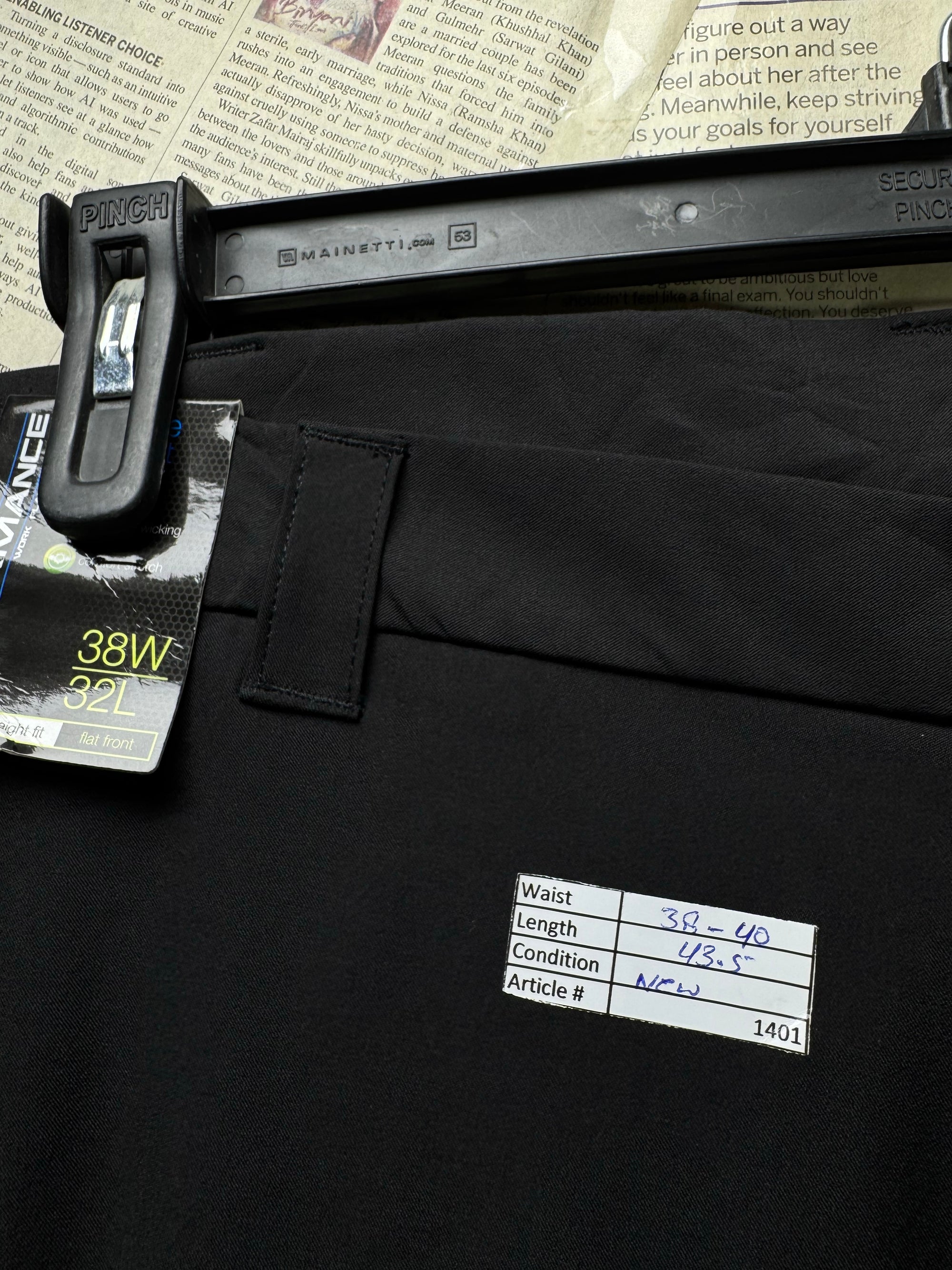 Roundtree & Yorke® Waist: 38" to 40" | Black | Performance Pants | Poly - Spandex | 1401 - Genuine Maal