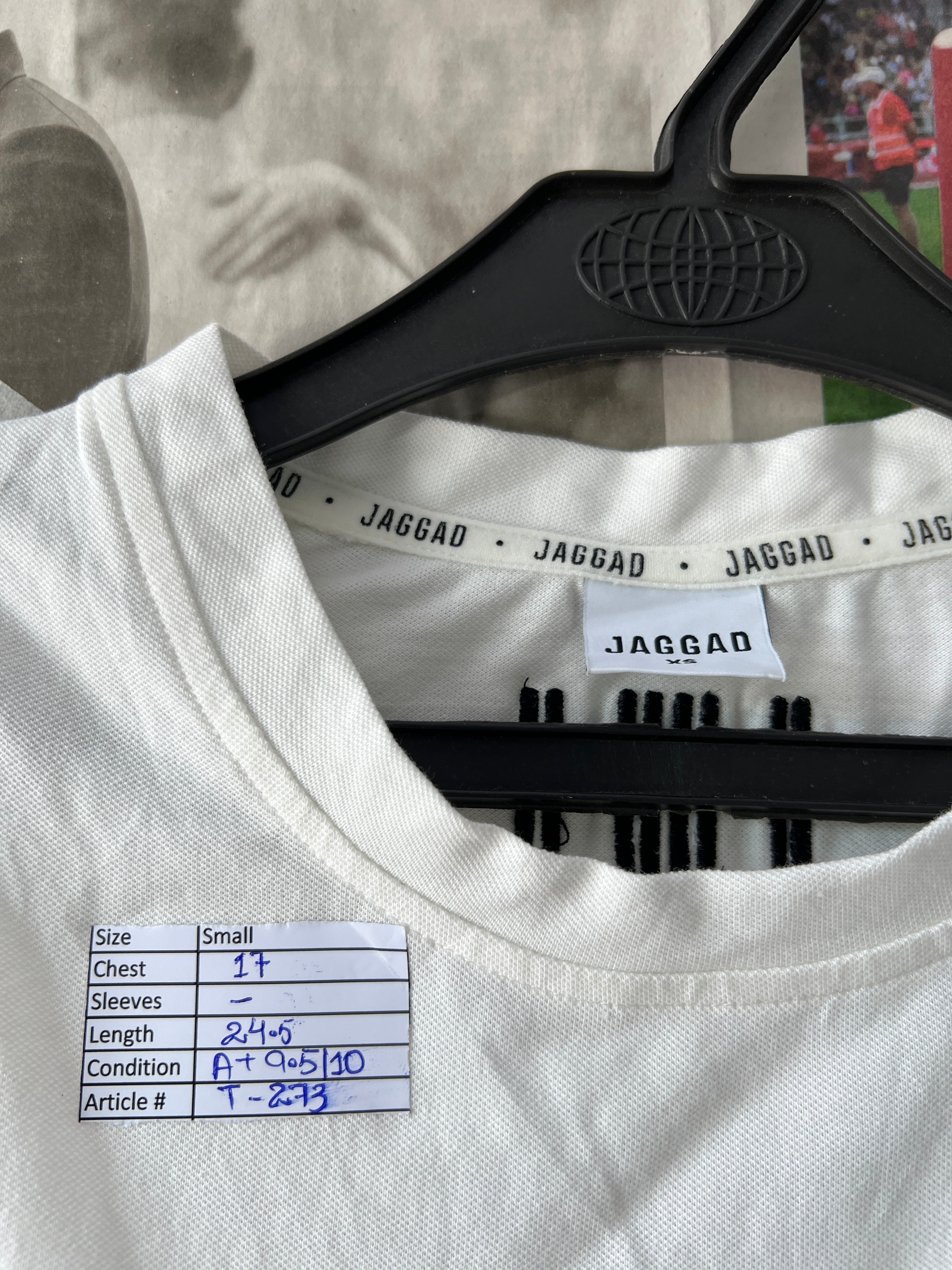 JAGGAD® White | XS | Chest: 17" | T273 - My Store