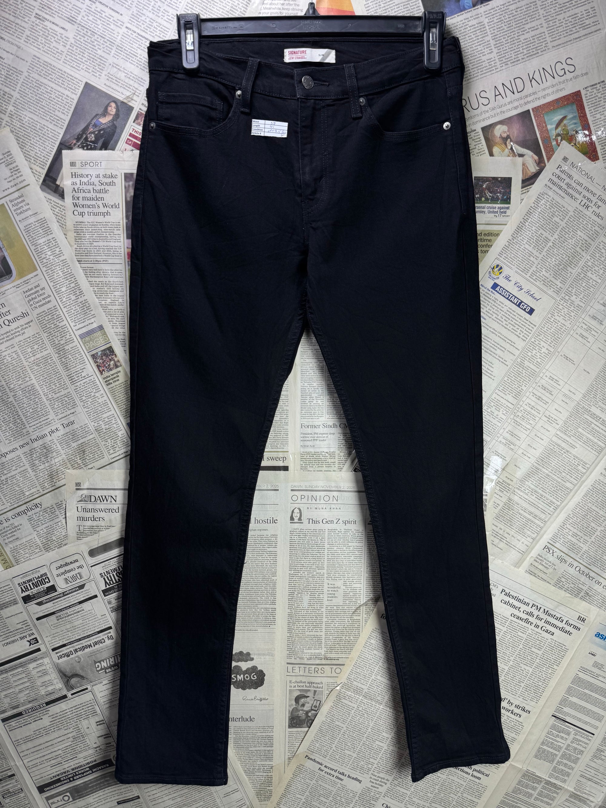 L*vi's® Waist: 32" | Black | Slim Fit Denim Pants | Cotton - Poly - Elastane | 1437 - Genuine Maal