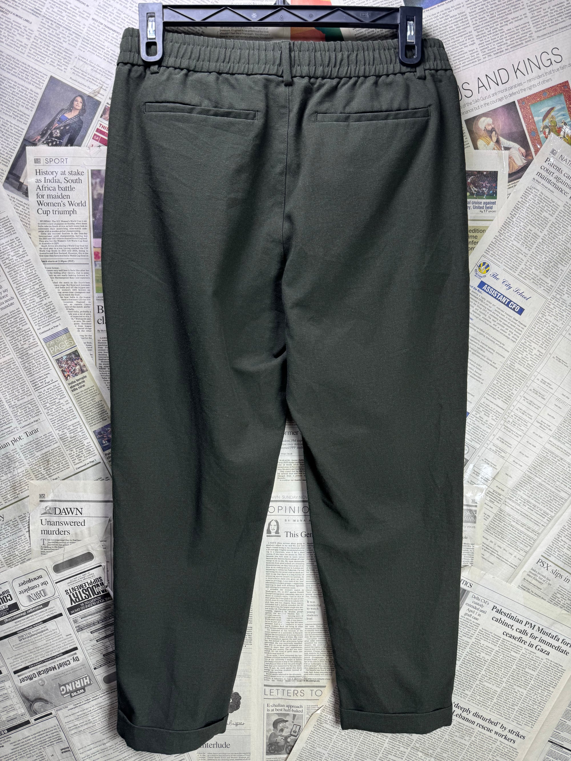 Banana Rep*blic® Waist: 32" | Tappered Fit Casual Trousers | Poly - Visc - Elastane | 1444 - Genuine Maal