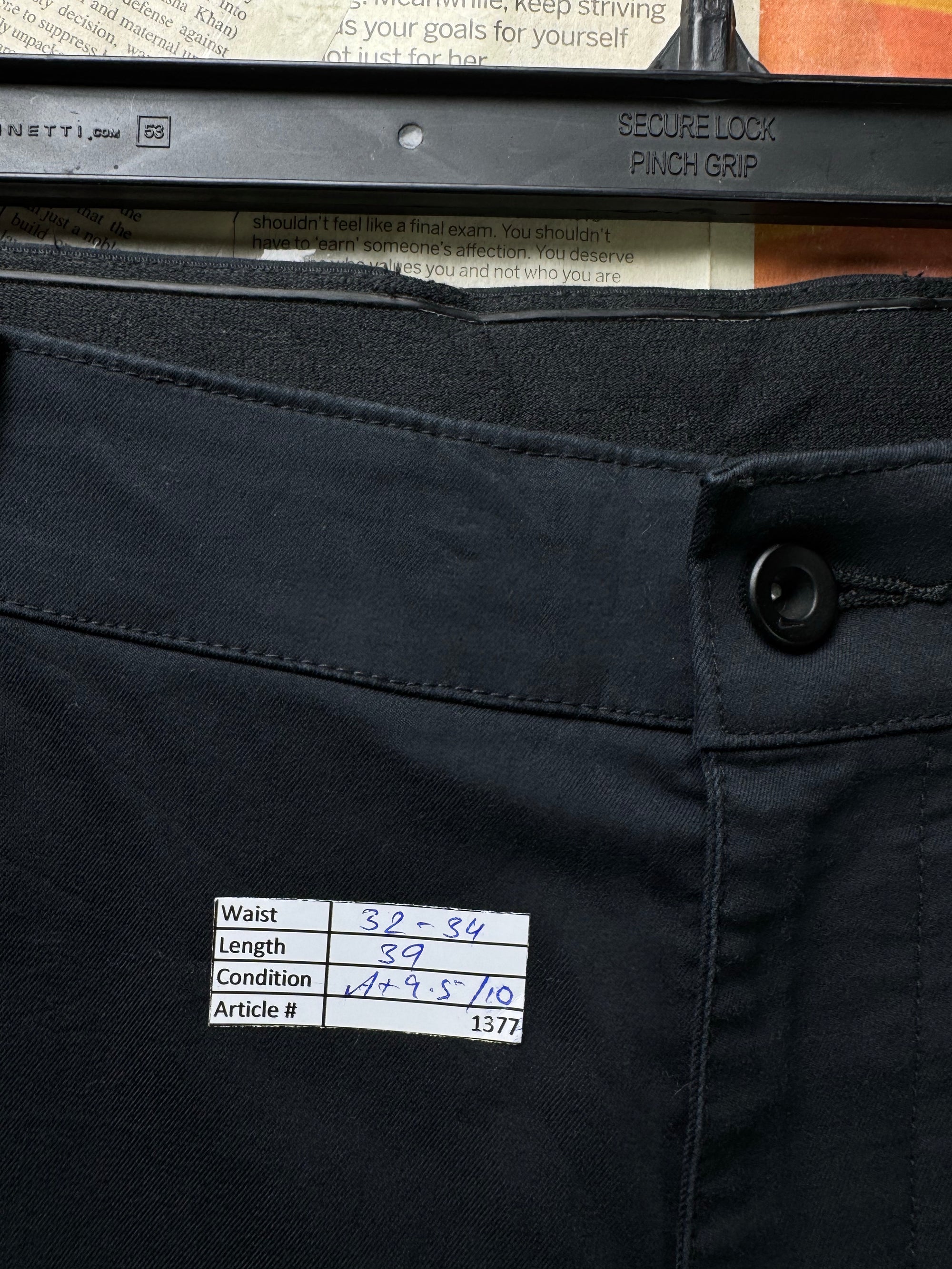 N*ke® Waist: 32" to 34" | Black | Dri - Fit Golf Pants | Cotton - Poly - Spandex | 1377 - Genuine Maal