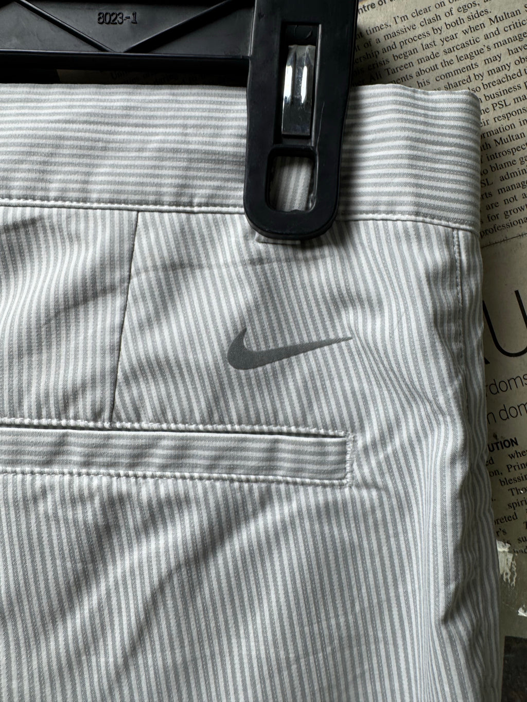 N*ke® Waist: 30" to 32" | Stripe | Golf Pants | Poly - Spandex | 1438 - Genuine Maal