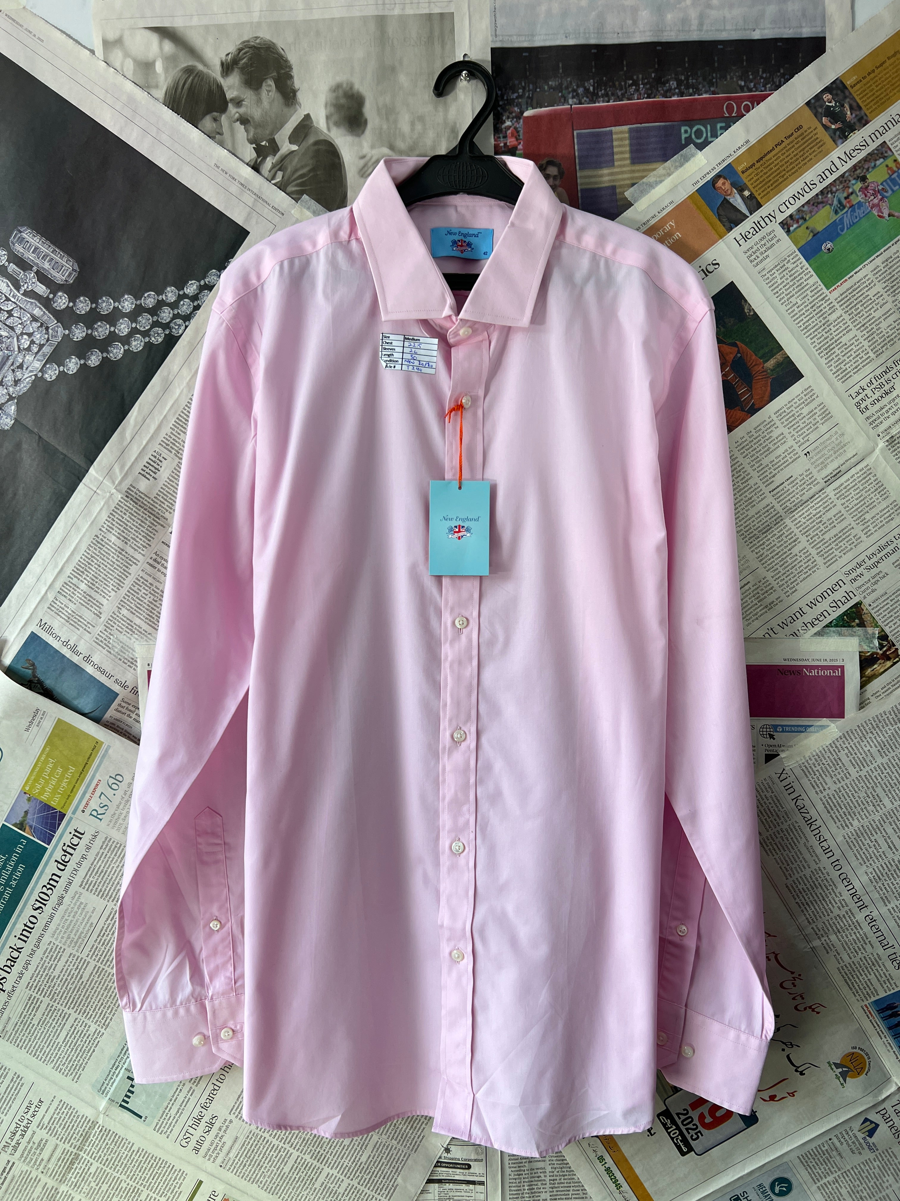 New England® Medium | Chest: 22.5" | Peach | Shirt | Cotton - Poly | 240 - Genuine Maal
