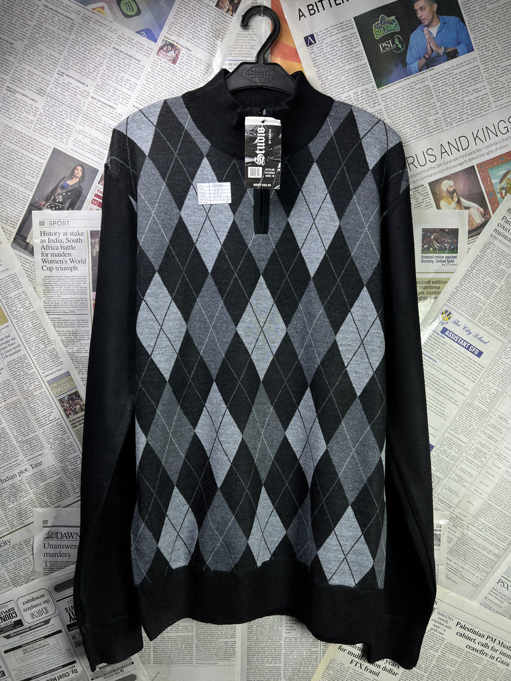 Studio® Small | Chest: 20.5" | Black | Quarter Zip Sweater | 1853 - Genuine Maal