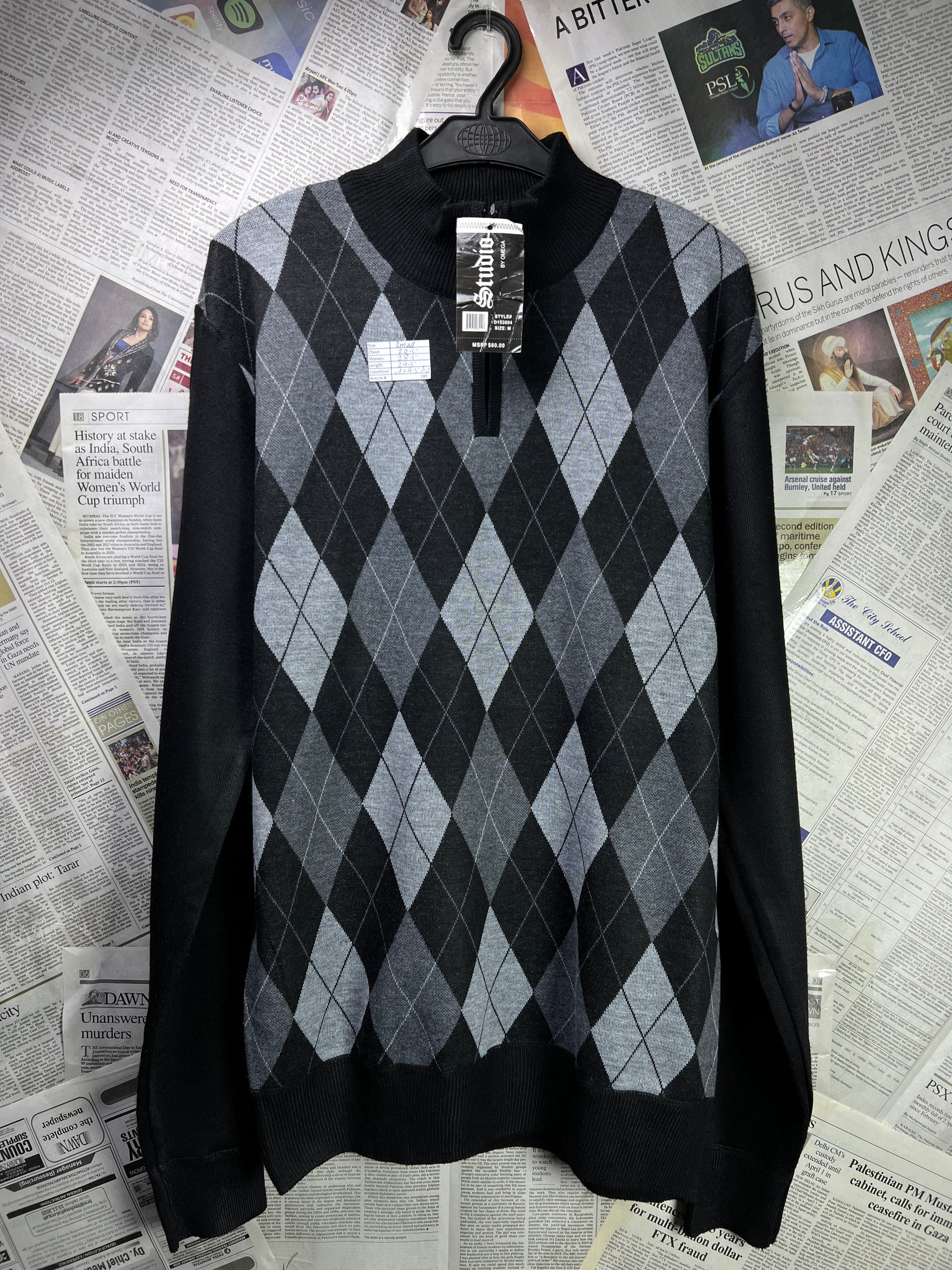 Studio® Small | Chest: 20.5" | Black | Quarter Zip Sweater | 1853 - Genuine Maal