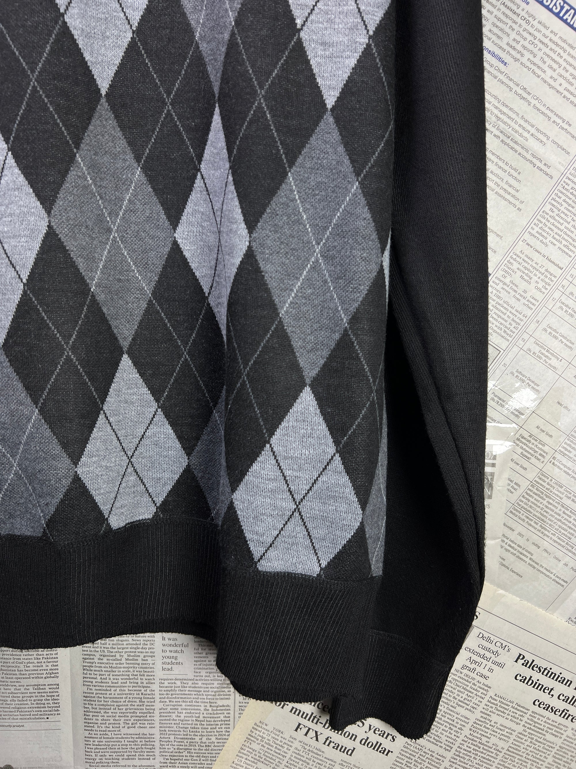 Studio® Small | Chest: 20.5" | Black | Quarter Zip Sweater | 1853 - Genuine Maal