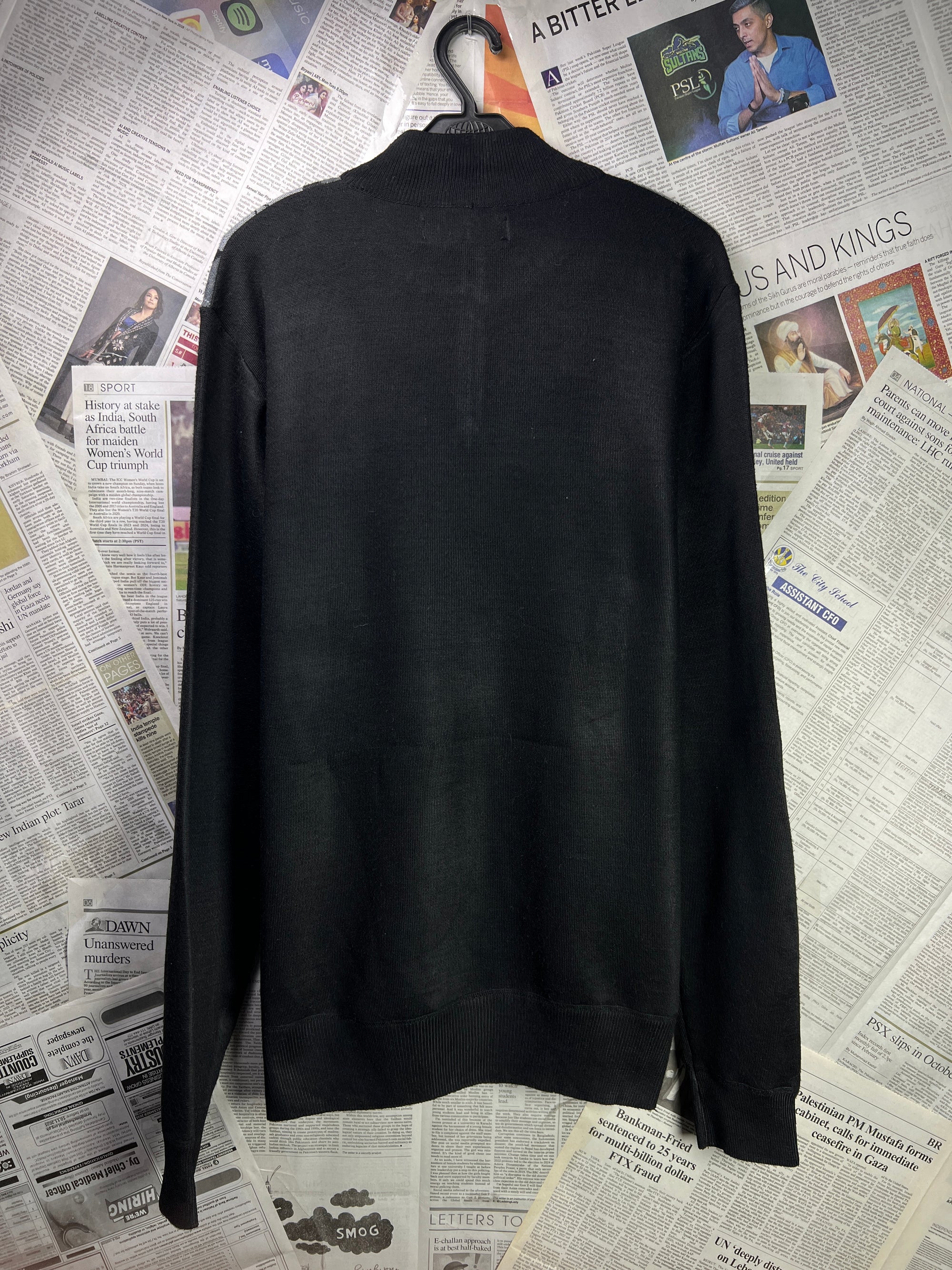 Studio® Small | Chest: 20.5" | Black | Quarter Zip Sweater | 1853 - Genuine Maal