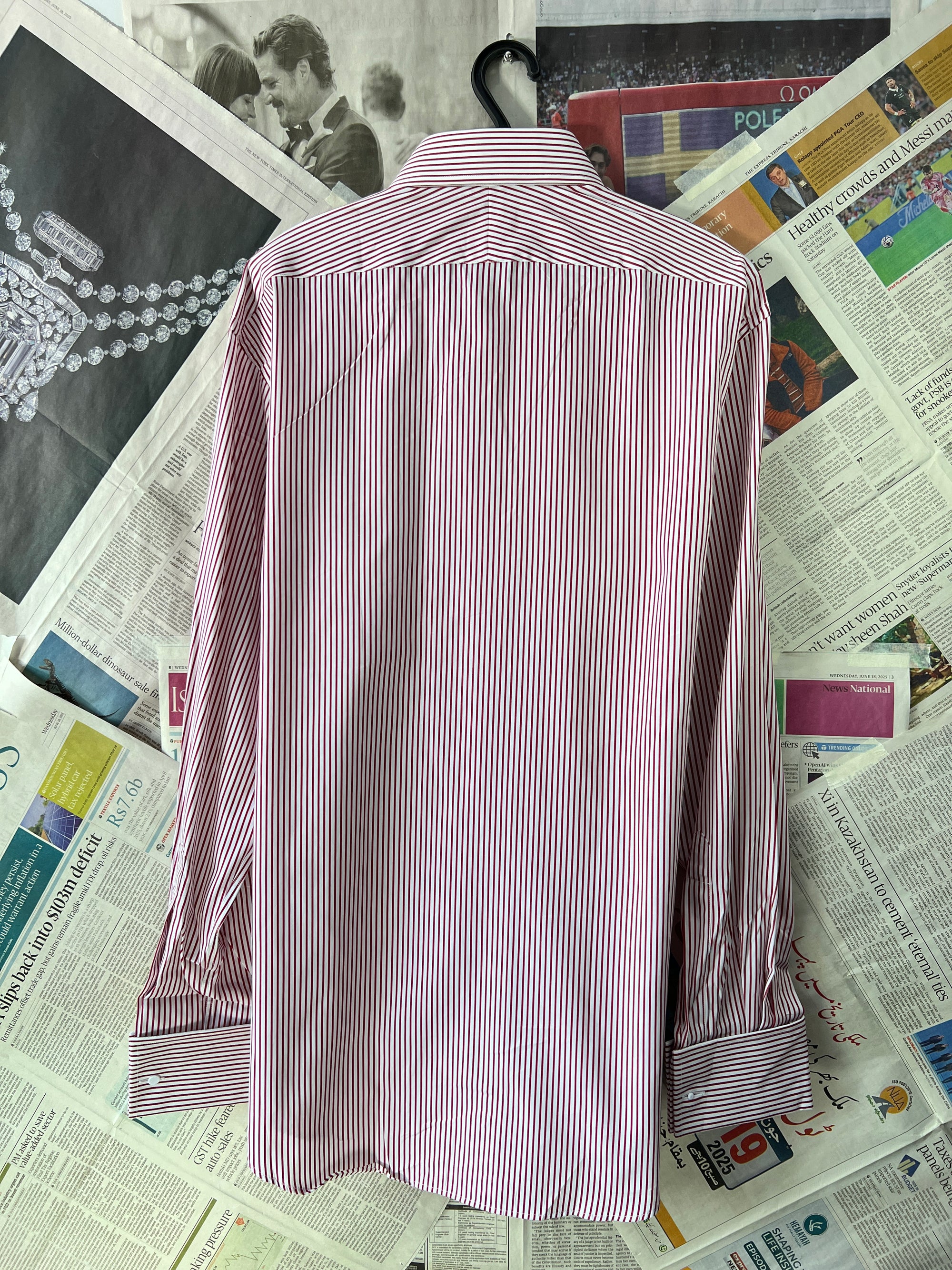 Austin Brothers® Medium | Chest: 22.5" | Red & White Stripes | Shirt | Cotton | 243 - Genuine Maal