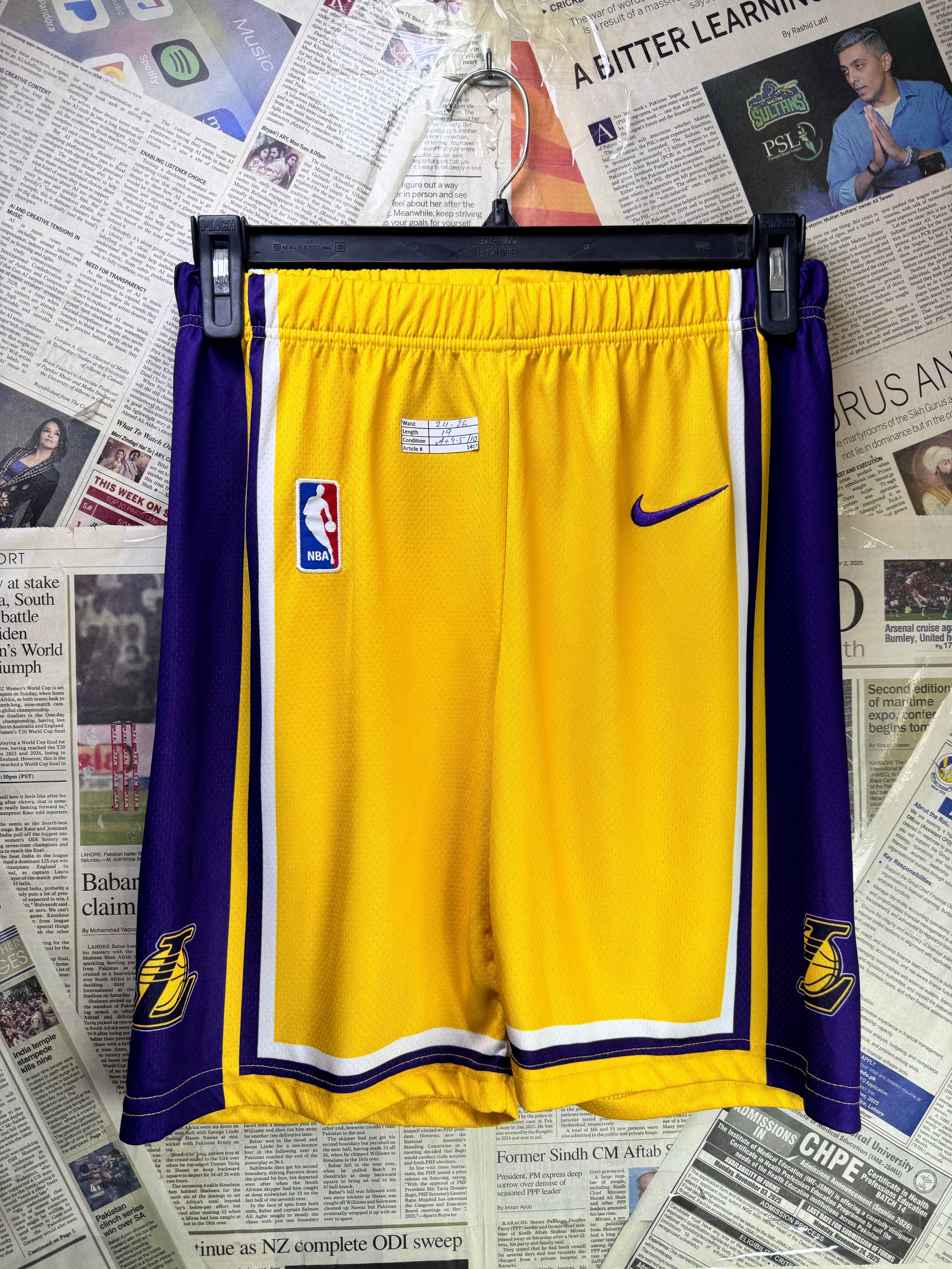N*ke® Waist: 24" to 26" | Yellow | NBA Lakers Shorts | Poly | 1407 - Genuine Maal