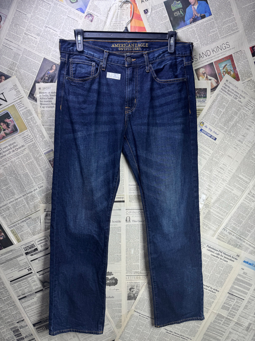 Americ*n Eagle® Waist: 34" to 36" | Blue | Straight Fit Denim Pants | Cotton | 1406 - Genuine Maal