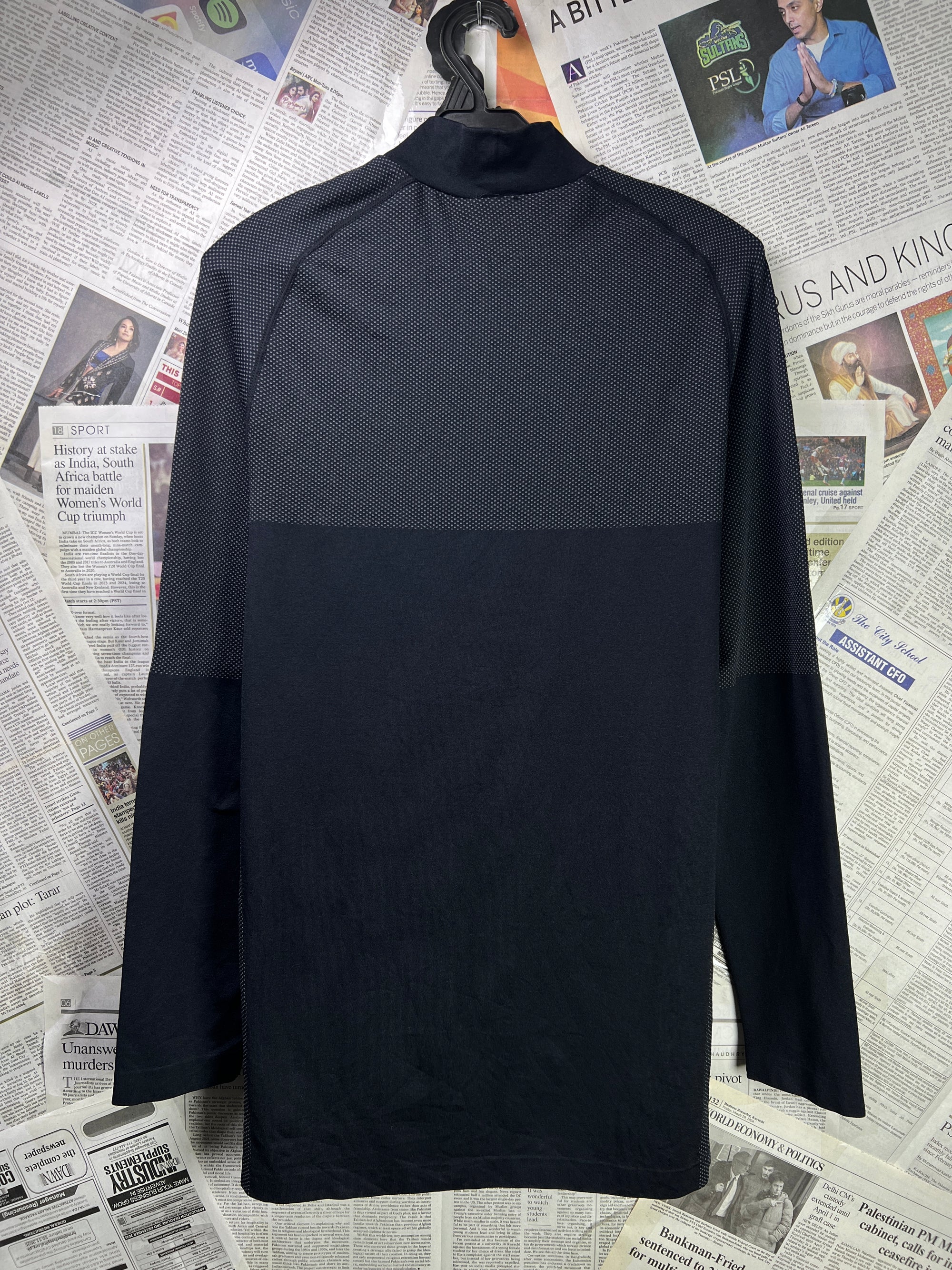 MAN® Small | Chest: 19.5" | Black | Quarter Zip Pullover | 1919 - Genuine Maal