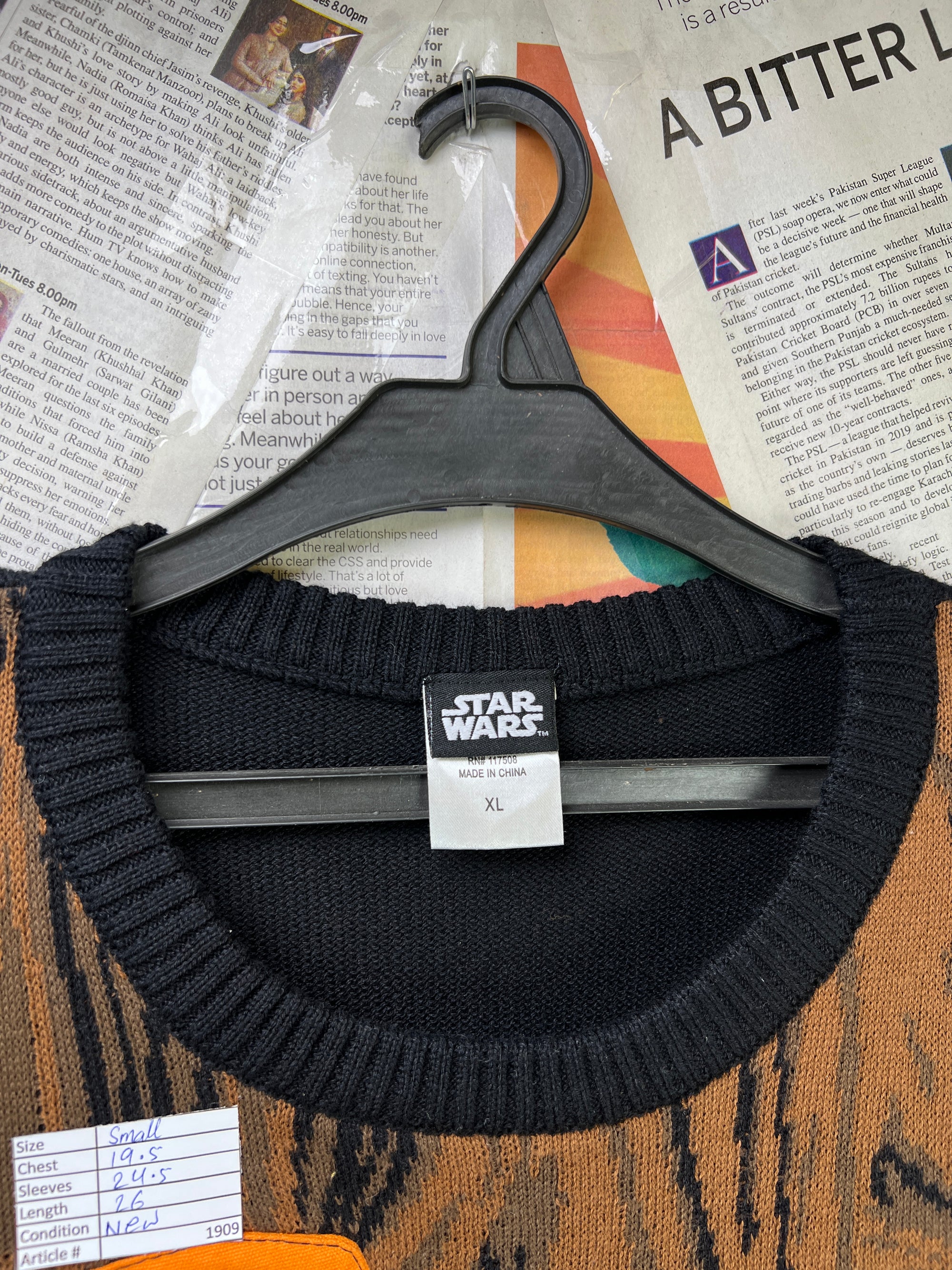 Star Wars® Small | Chest: 19.5" | Comic | Sweat Shirt | Cotton Poly | 1909 - Genuine Maal