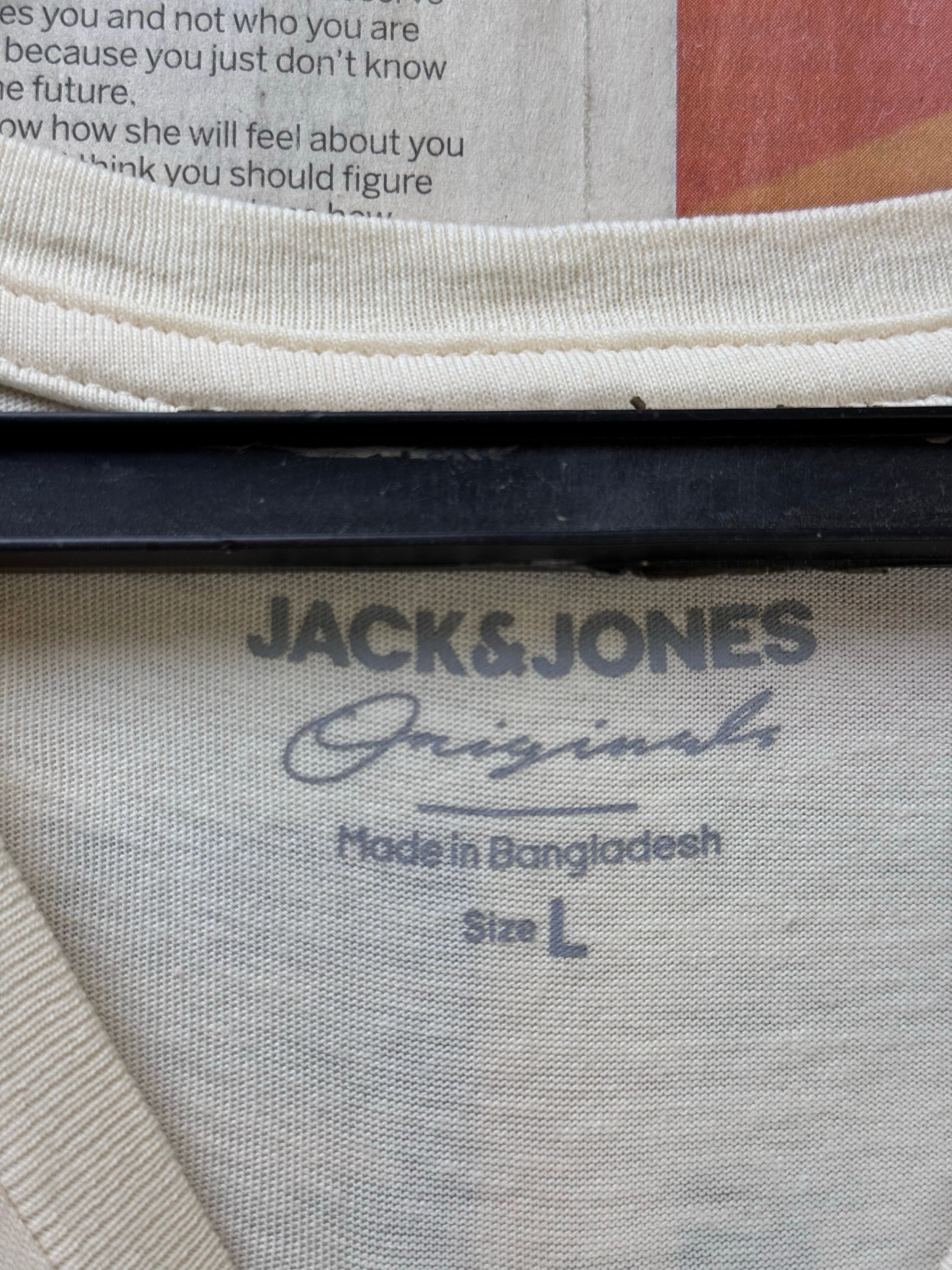 Jack&Jones® Small | Chest: 20.5" | Cream | T-Shirt | Cotton | 3850 - Genuine Maal