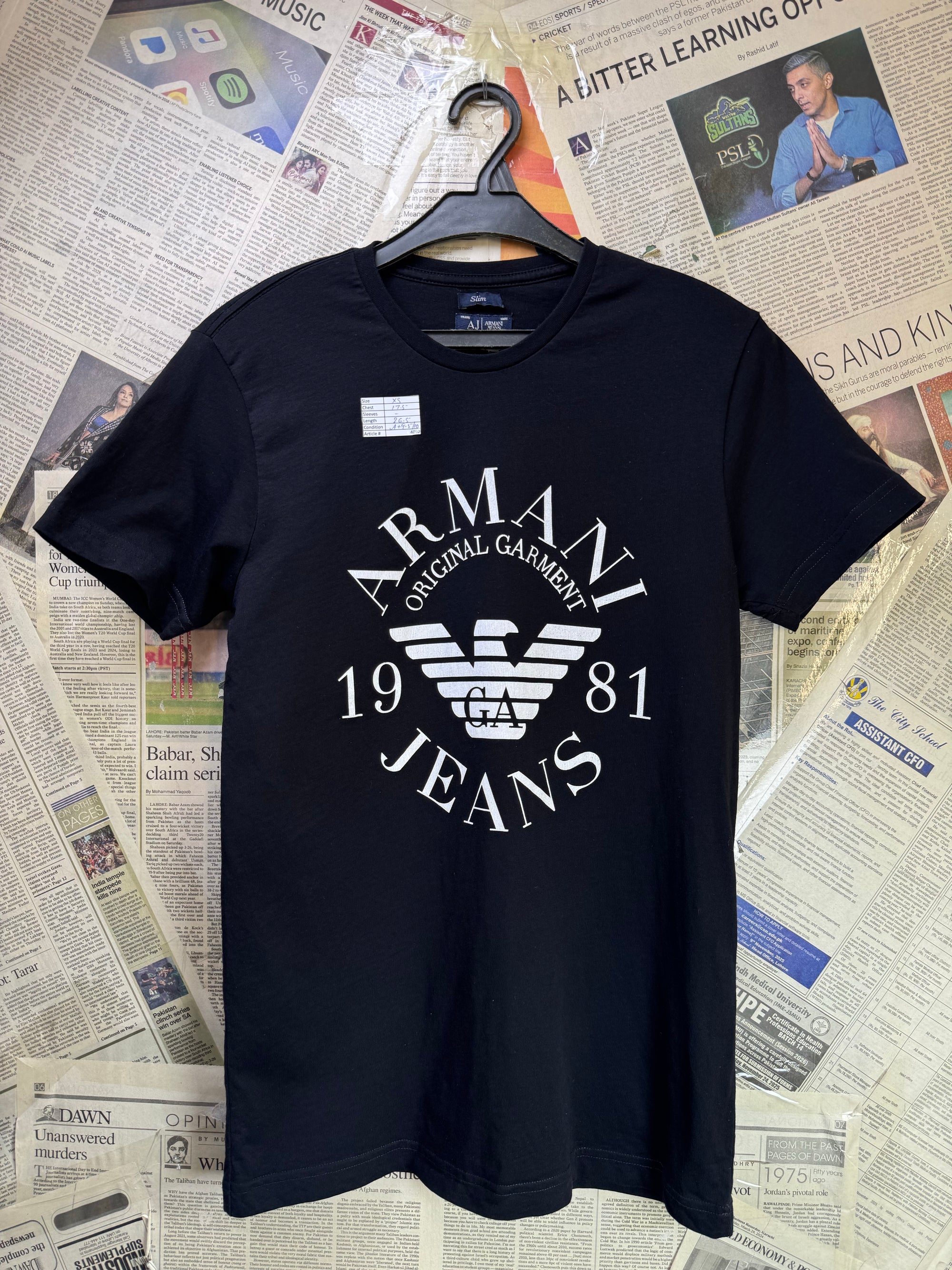 Armani Jeans® XS | Chest: 17.5" | T-Shirt | Cotton | 4050 - Genuine Maal