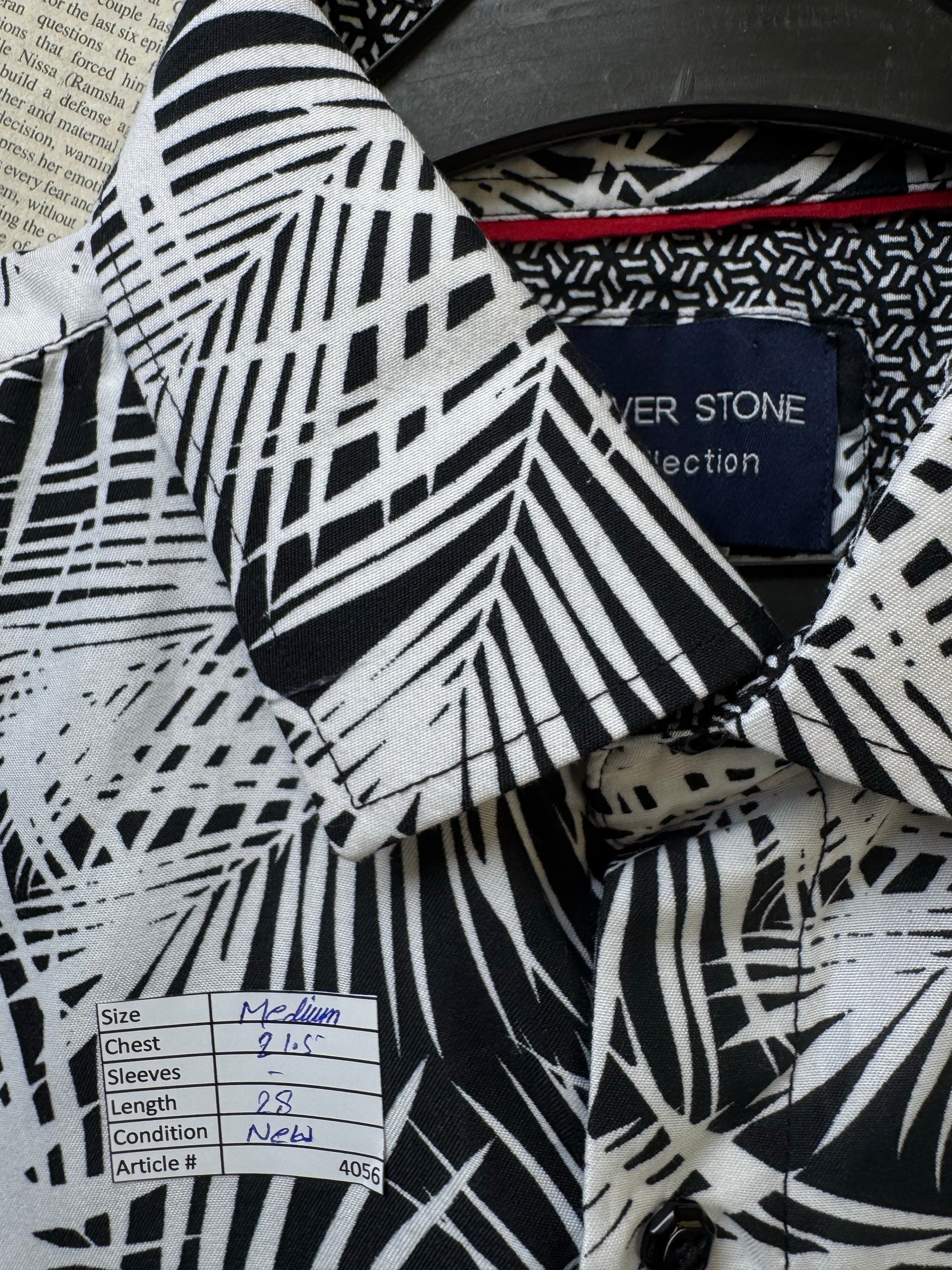 Silver Stone® Medium | Chest: 21.5" | White with Floral Print | Camp Shirt | Cotton - Poly | 4056 - Genuine Maal