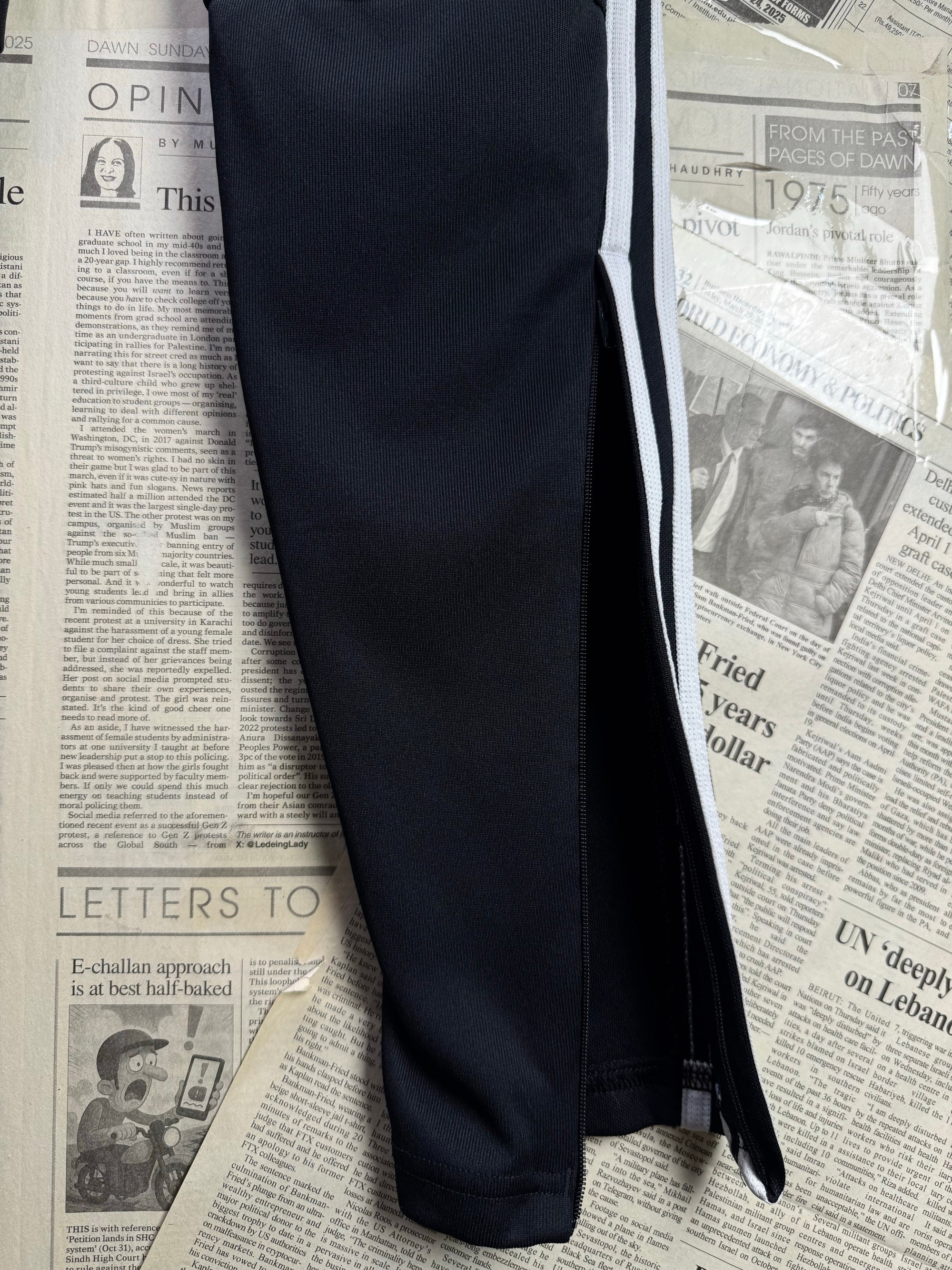 Adid*s® Waist: 24" to 26" | Black | Sports Trousers | Poly | 1467 - Genuine Maal