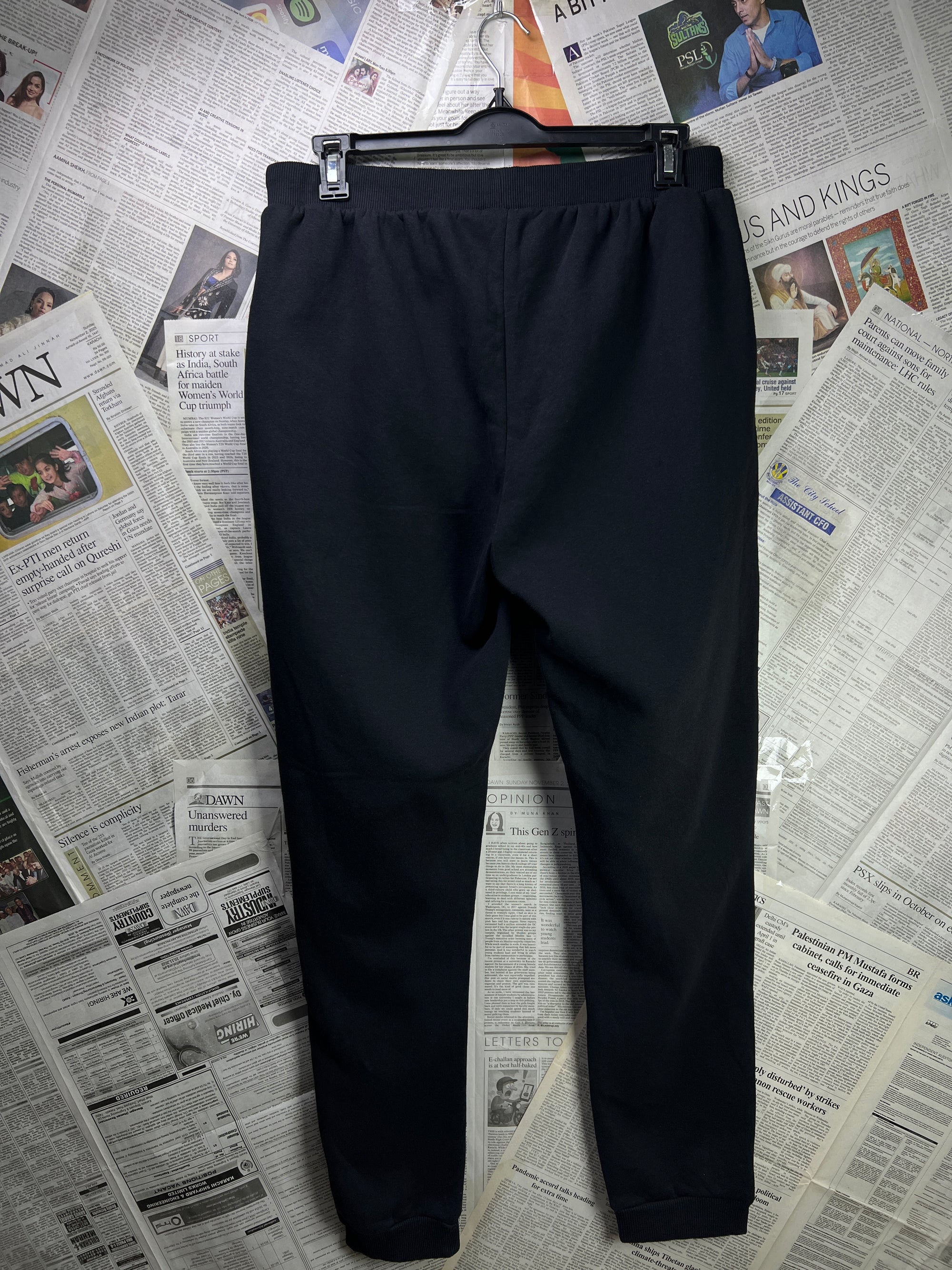 MAN® Waist: 32" | Black | Trouser | Cotton - Poly | 1090 - Genuine Maal