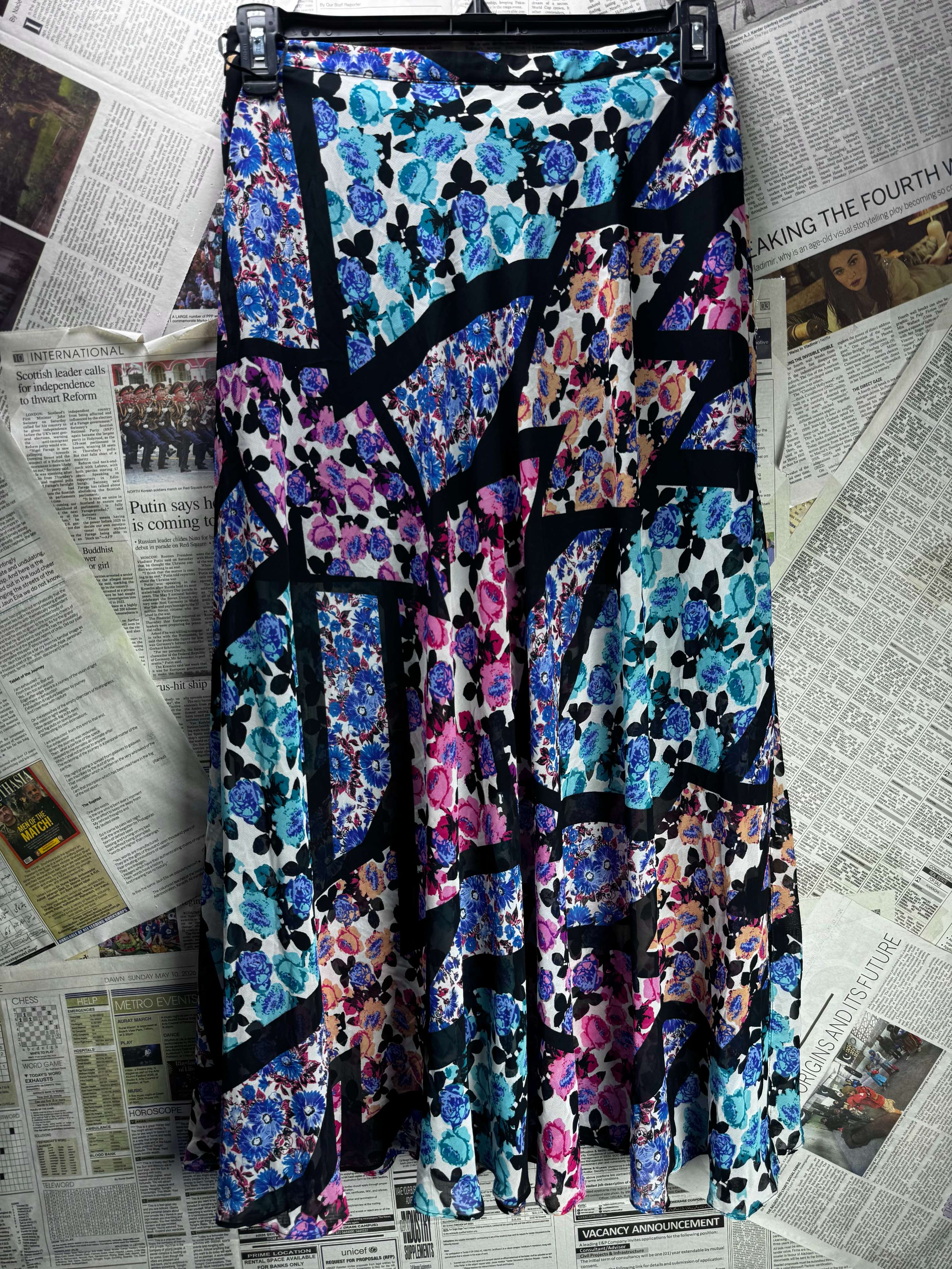 Topshop® Waist: 30" | Abstract Patchwork | Maxi Skirt | B6 - 3032 - Genuine Maal