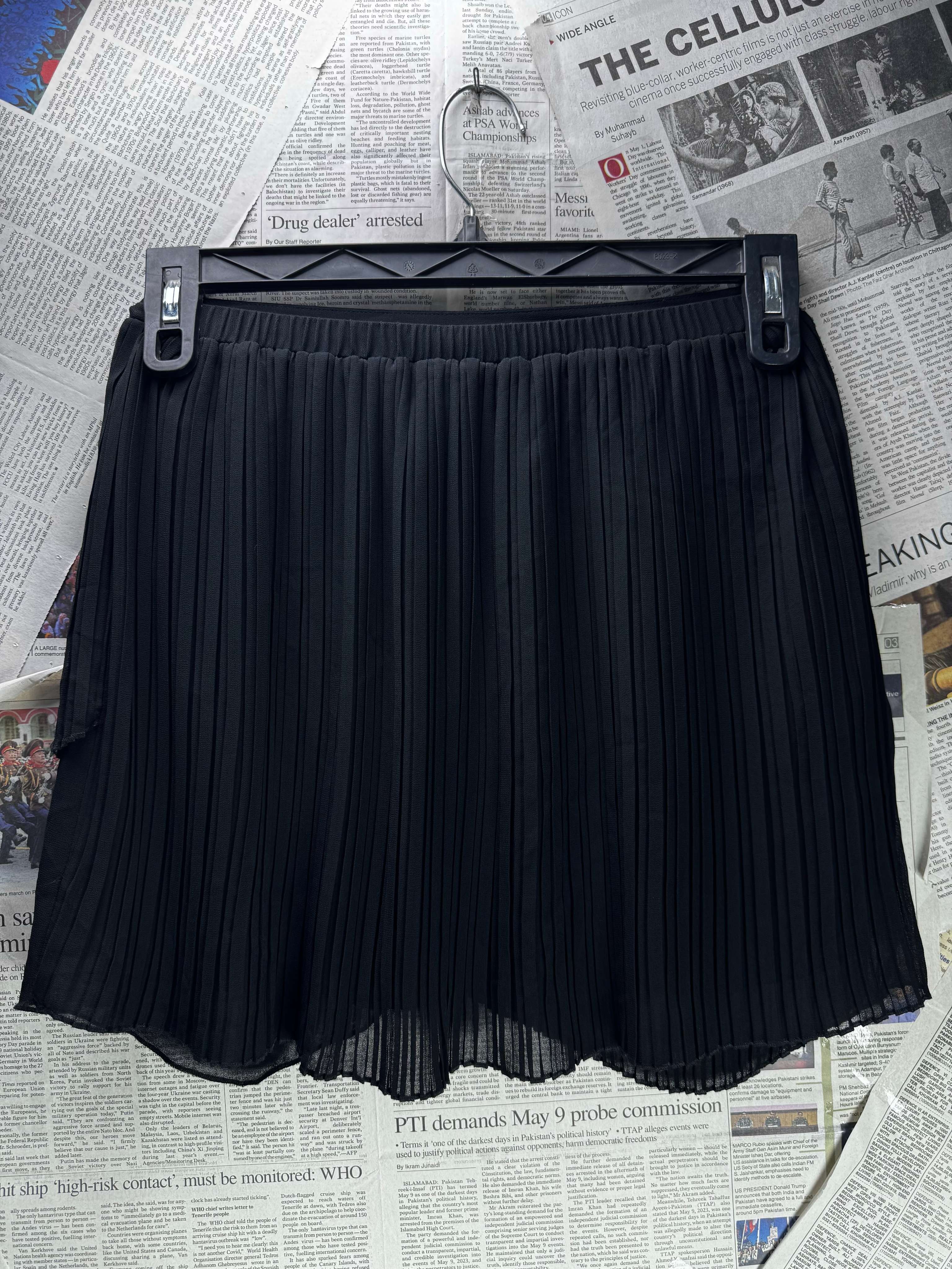 Promod® Waist: 26" to 28" | Pleated Jet Black | Mini Skirt | B6 - 3048 - Genuine Maal