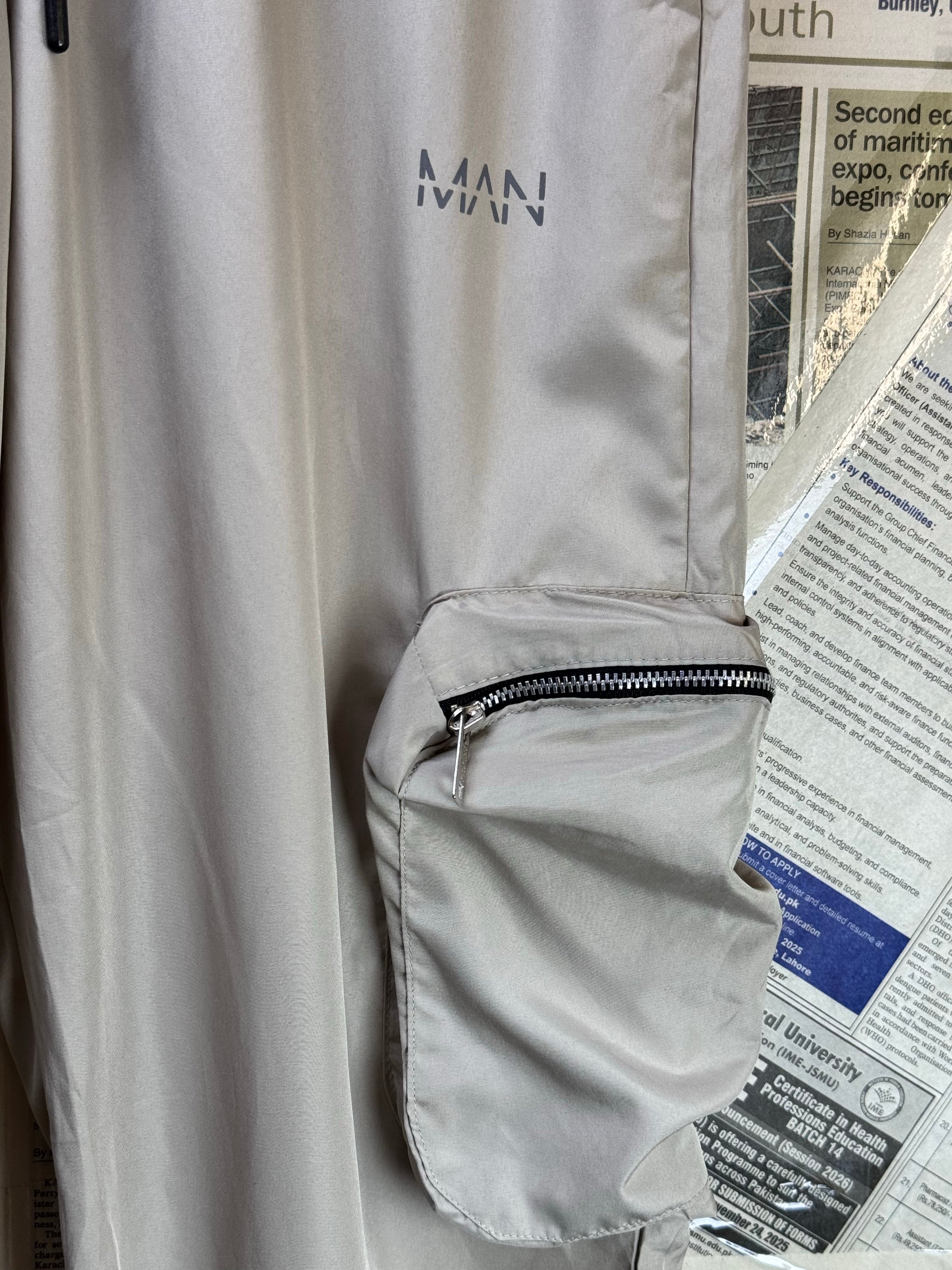 MAN® Waist: 26" to 28" | Beige | Sports Cargo Trousers | Poly | 1483 - Genuine Maal