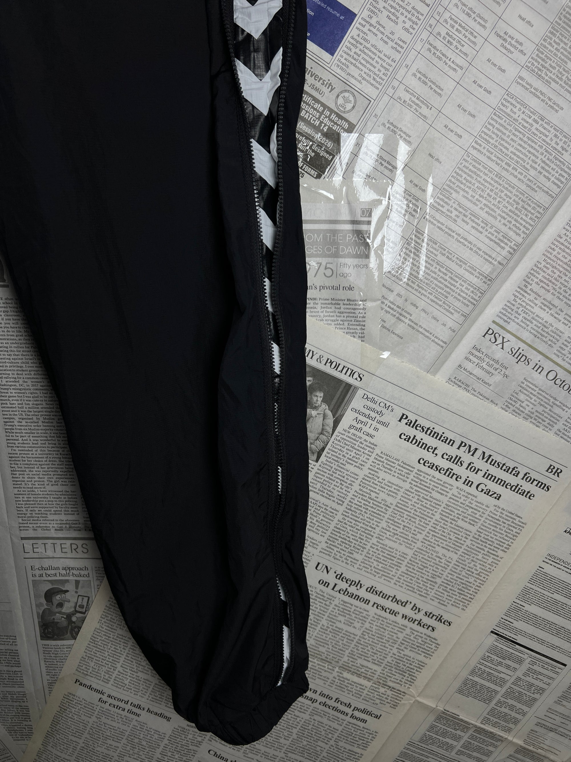 Hummel® Waist: 26" to 28" | Black | Trouser | Polyester | 2350 - Genuine Maal