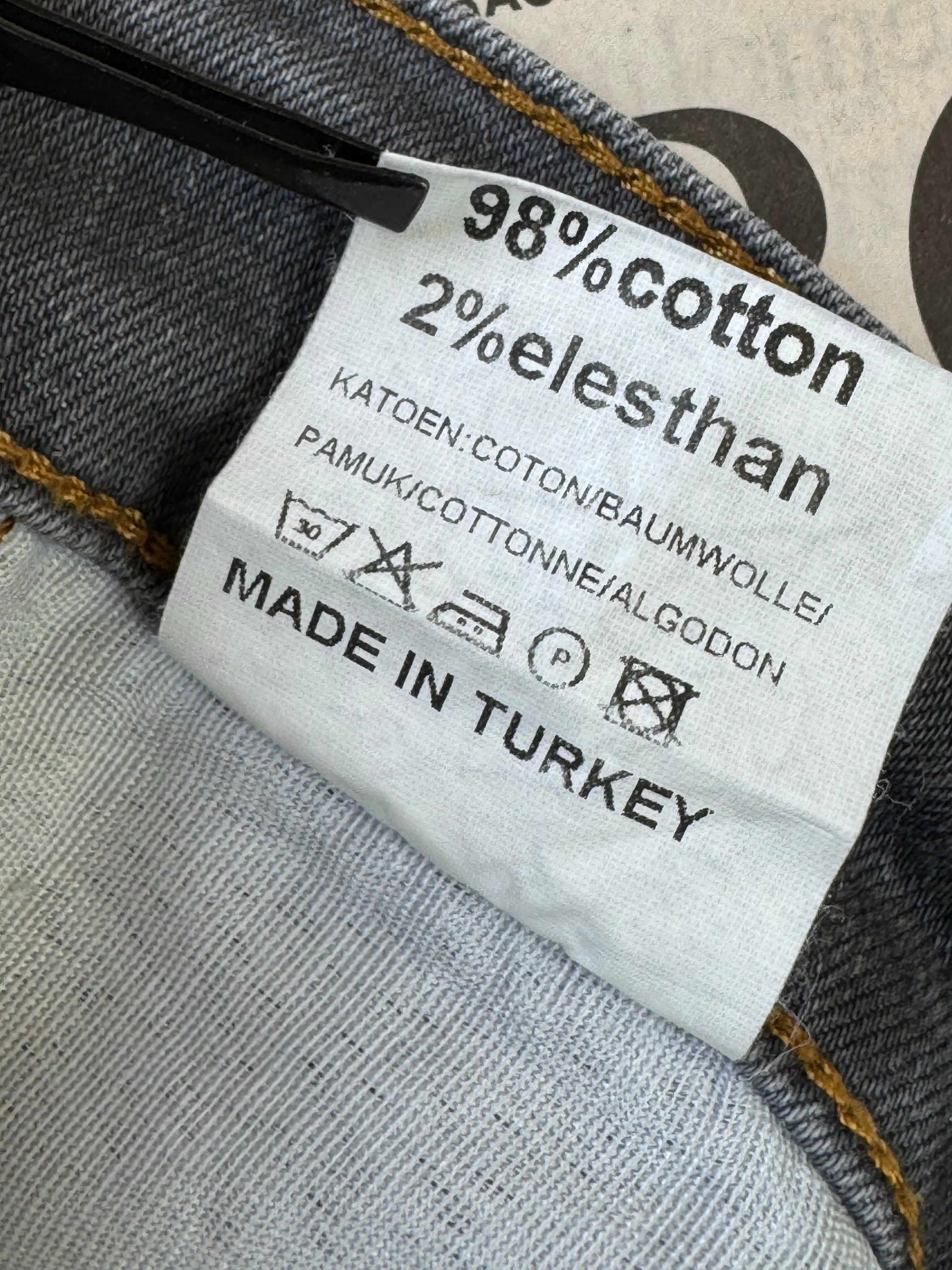 DSQUARED2® Waist: 40" | Stone Grey | Biker Distressed Denim Pants | Cotton - Elastane | 1481 - Genuine Maal
