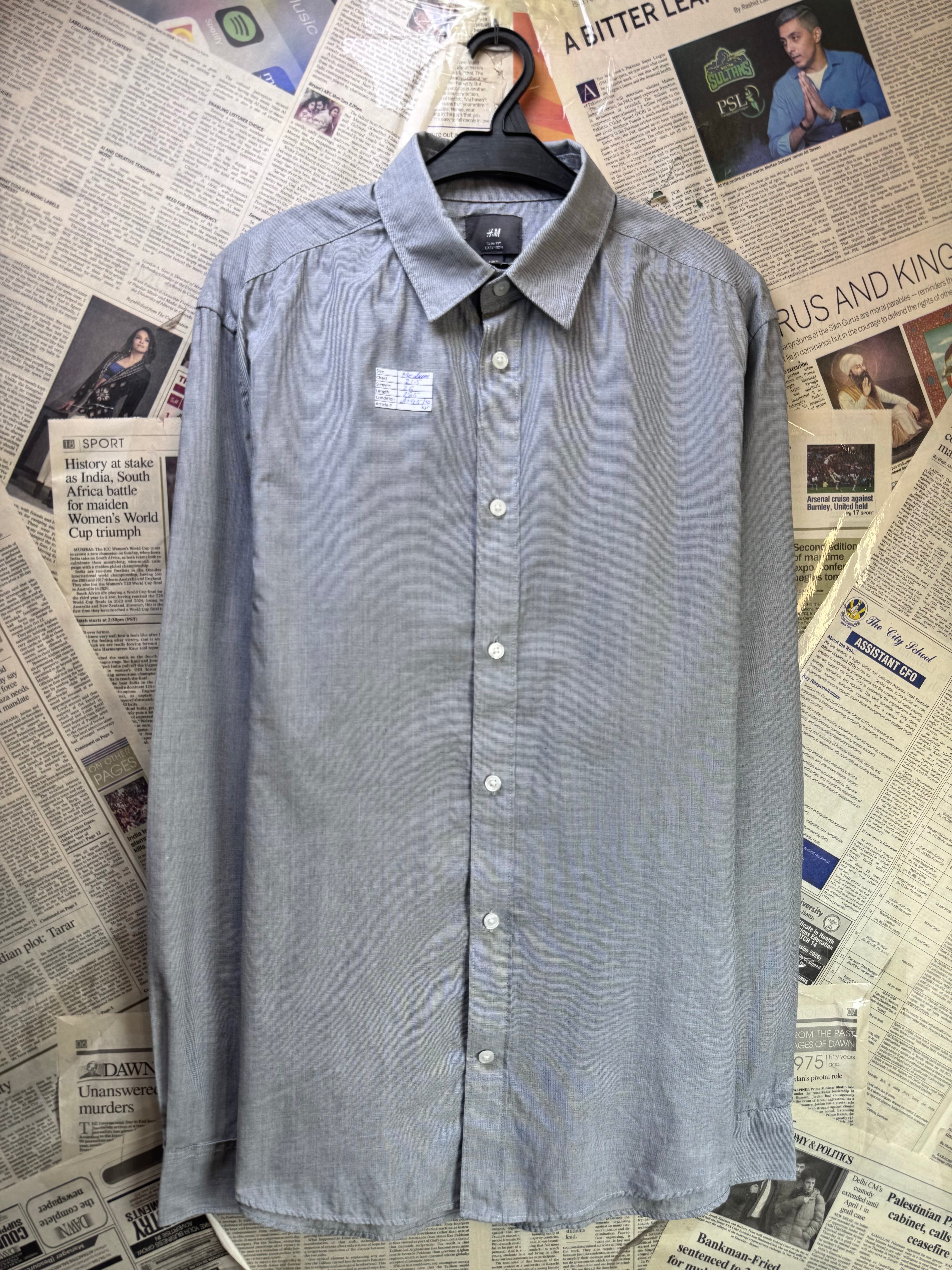 H&M® Medium | Chest: 21.5" | Grey | Shirt | Poly - Cotton | 4243 - Genuine Maal