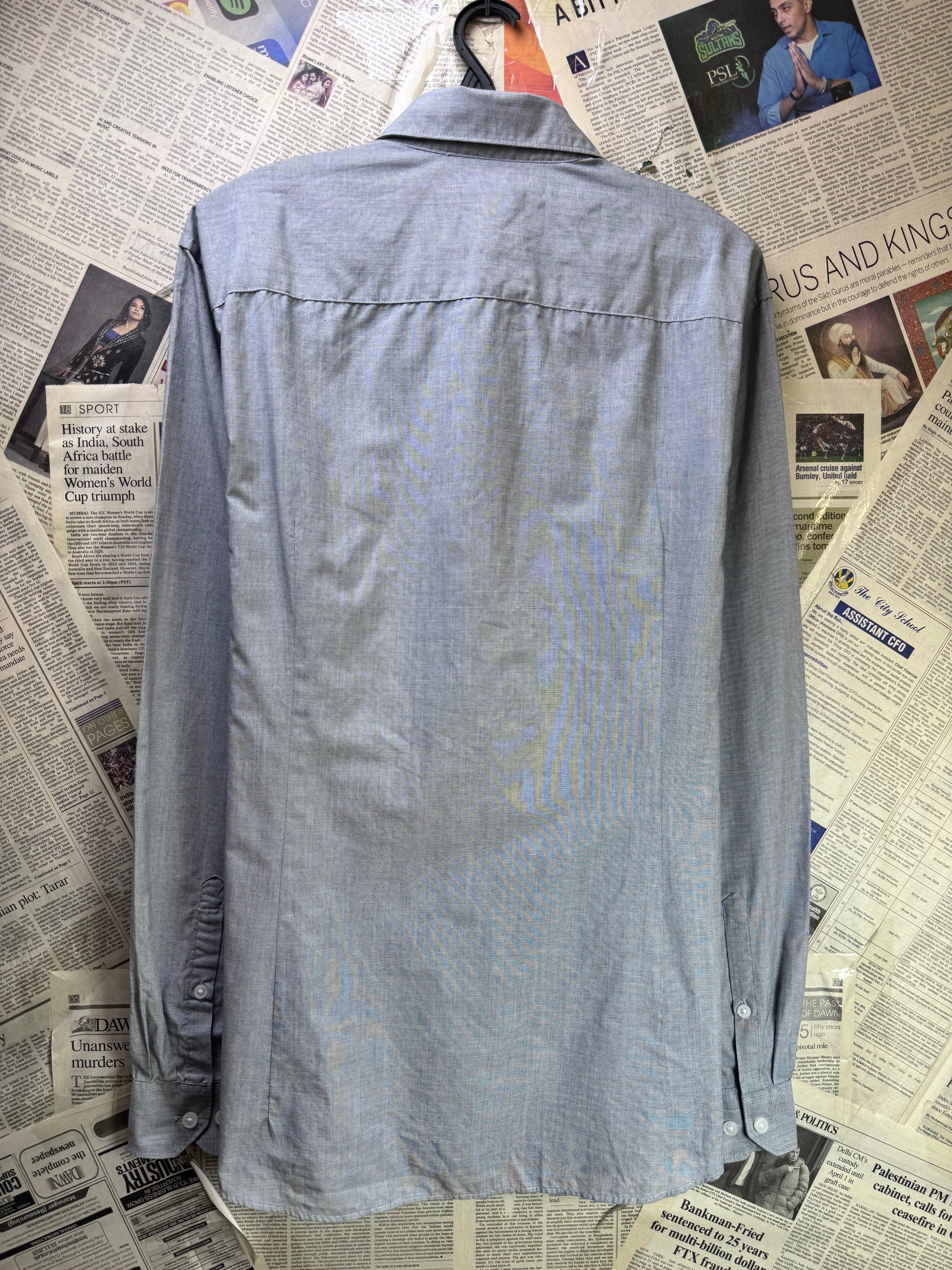H&M® Medium | Chest: 21.5" | Grey | Shirt | Poly - Cotton | 4243 - Genuine Maal