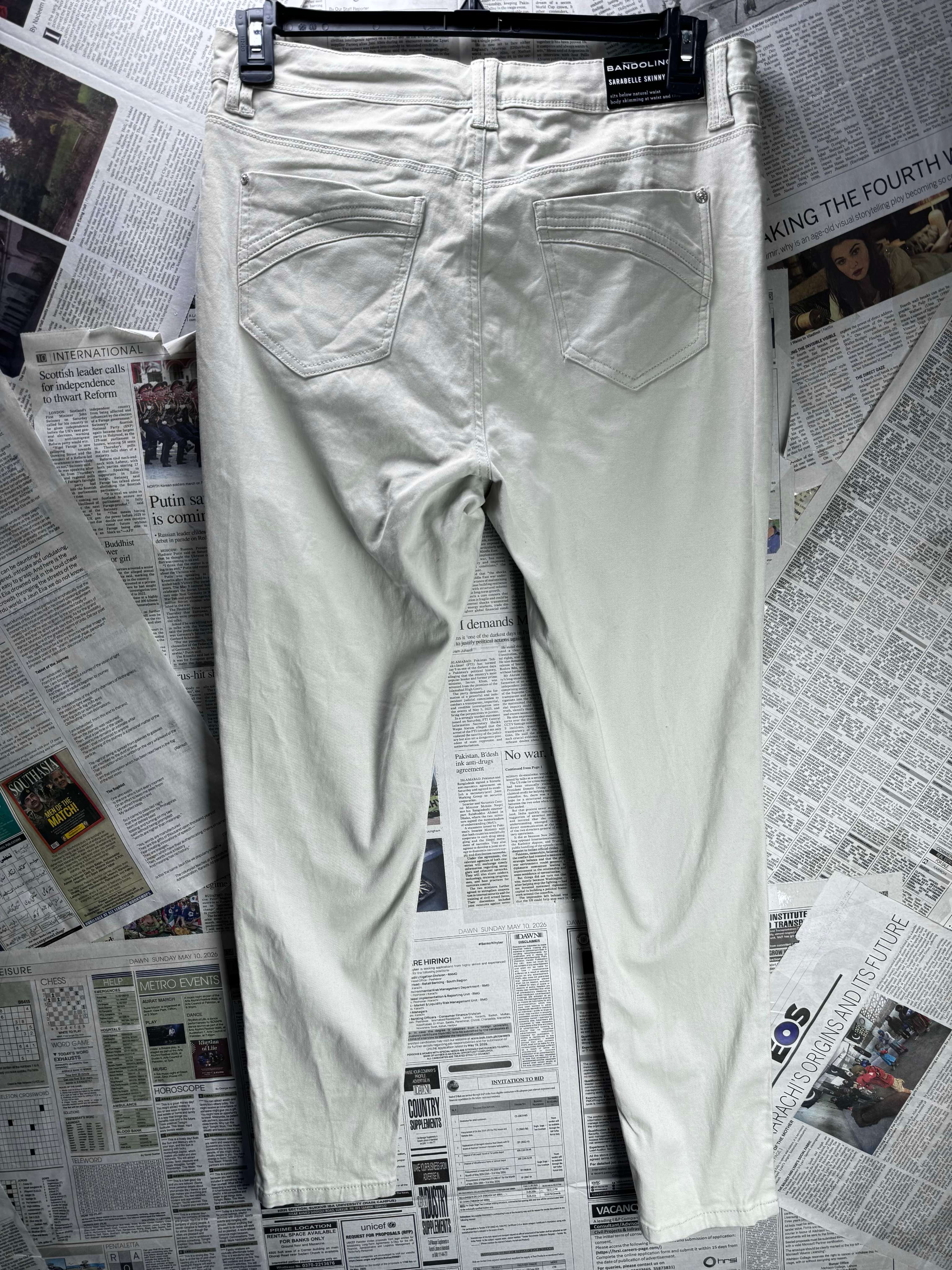 Bandolino® Waist: 32" to 34" | Light Cream | Skinny Denim Pants | B7 - 3168 - Genuine Maal