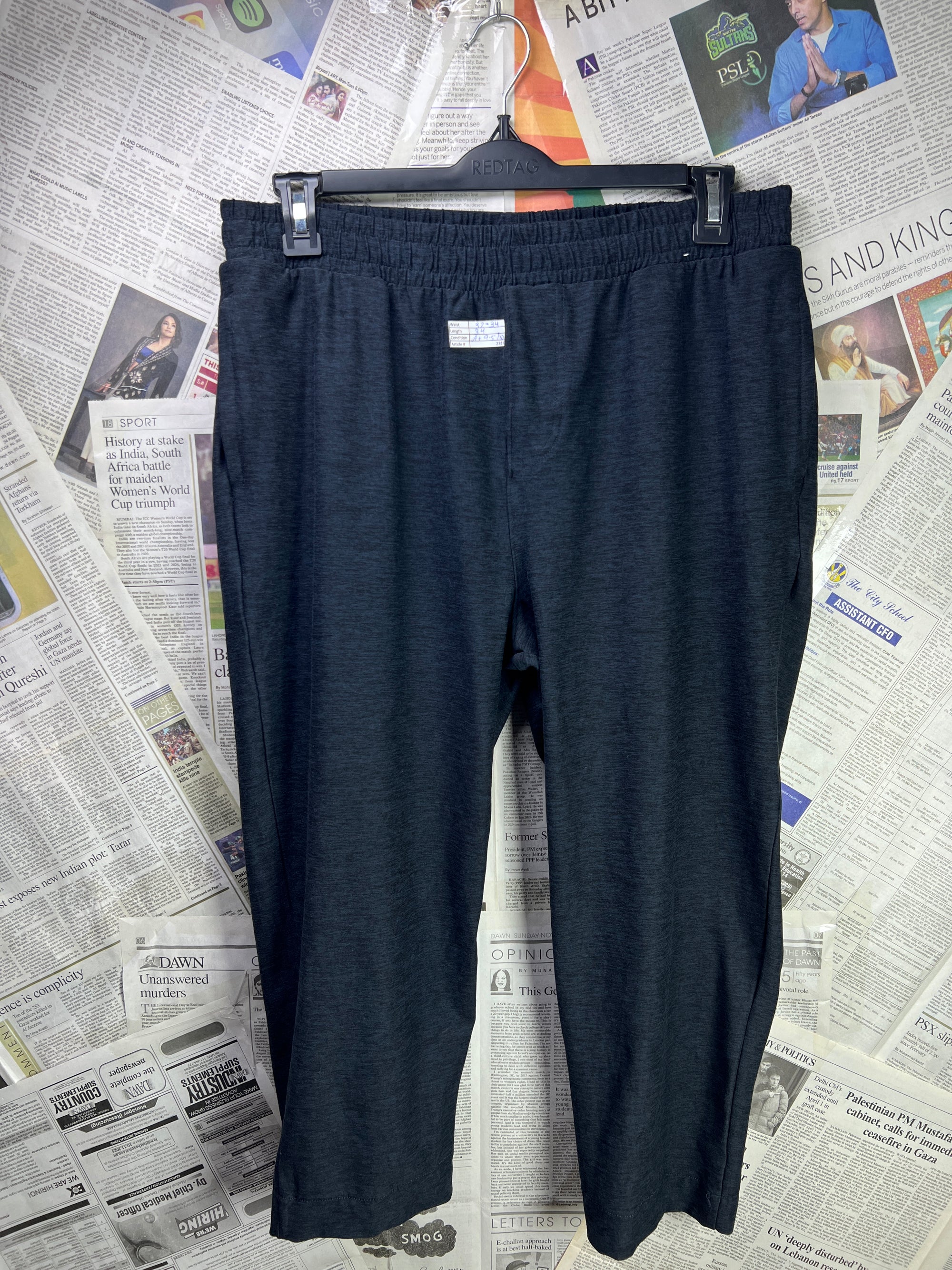 Kirkland® Waist: 32" to 34" | Black | 3 Quarter Trouser | Poly - Elastane | 2316 - Genuine Maal